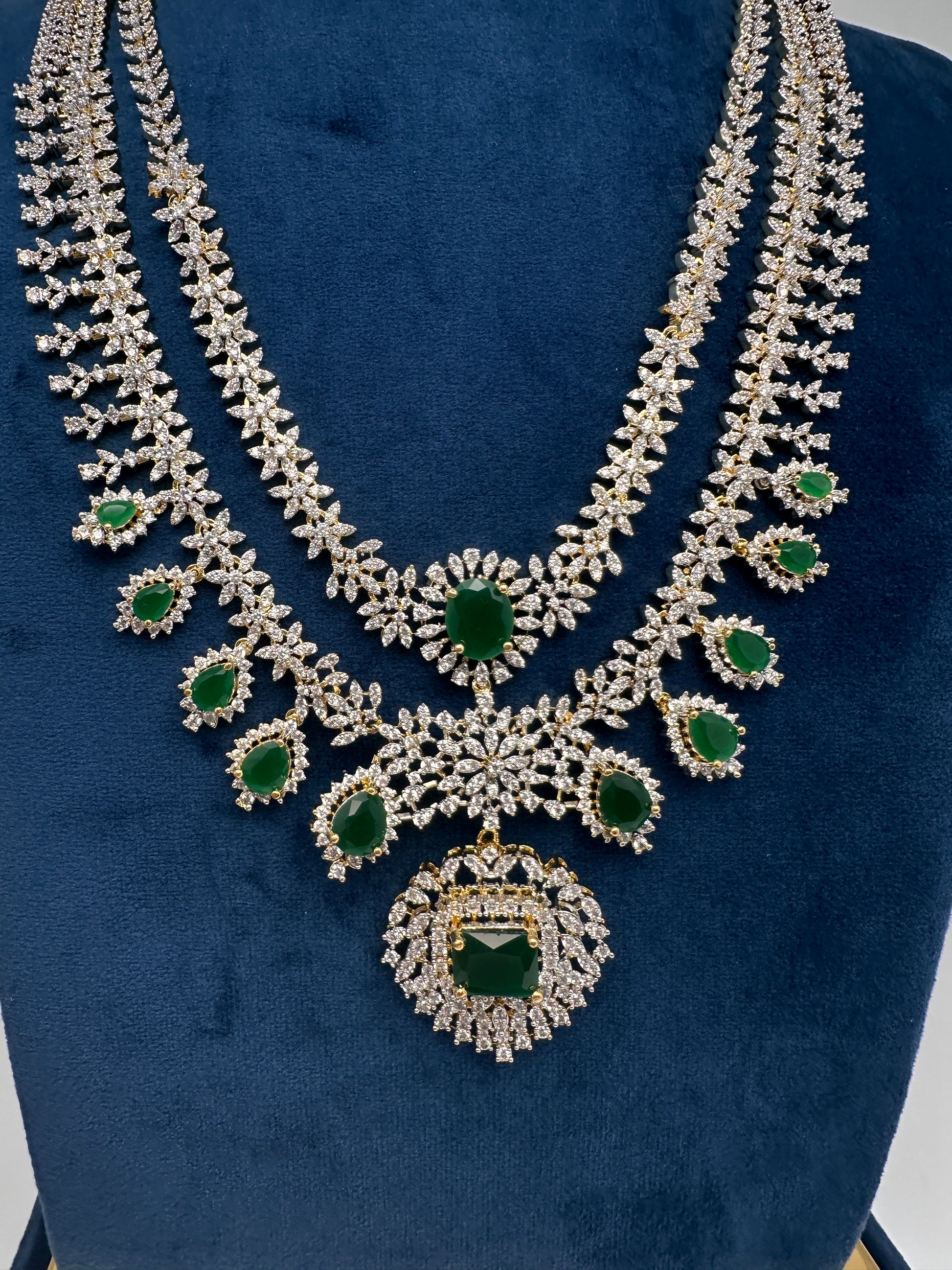 AD  Double Layer Color Stone Short  Necklace - Green