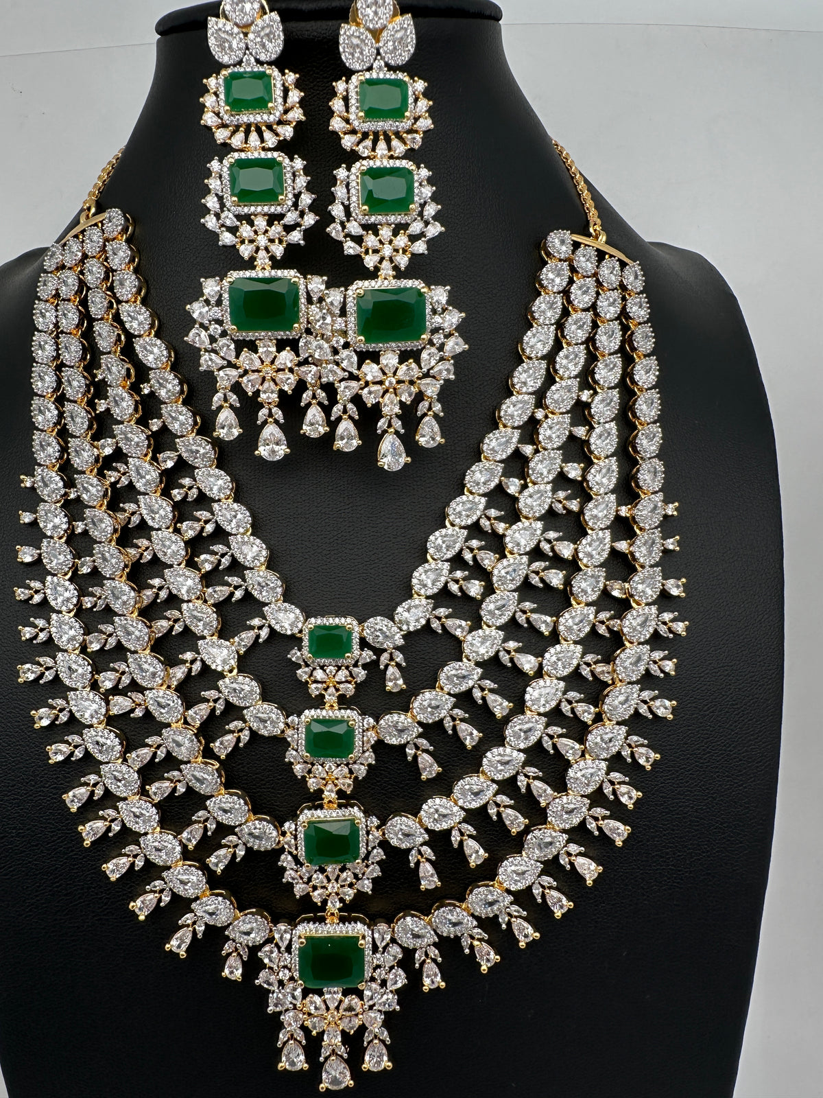 AD Clear Color Stones Short Necklace - Green