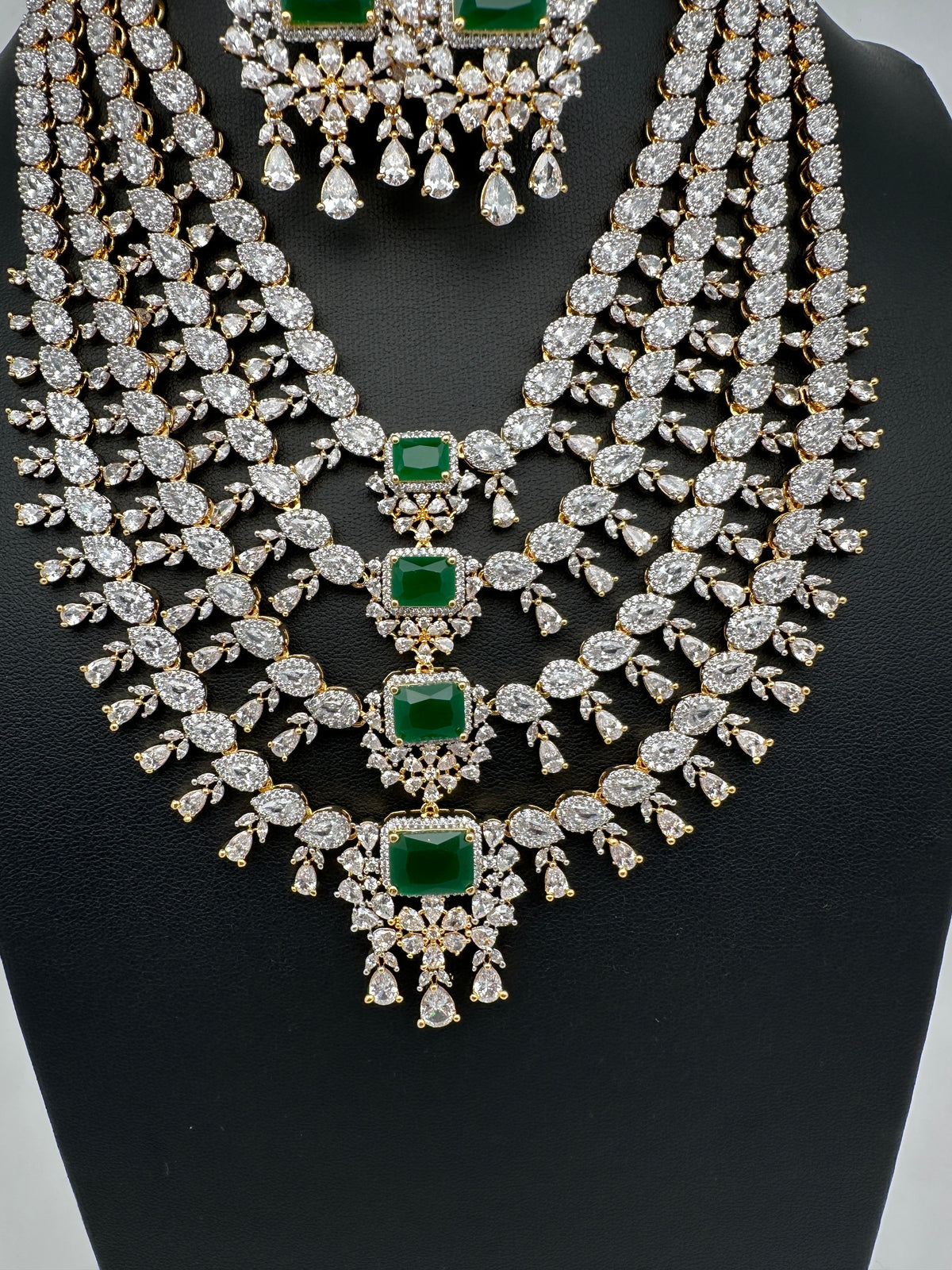 AD Clear Color Stones Short Necklace - Green