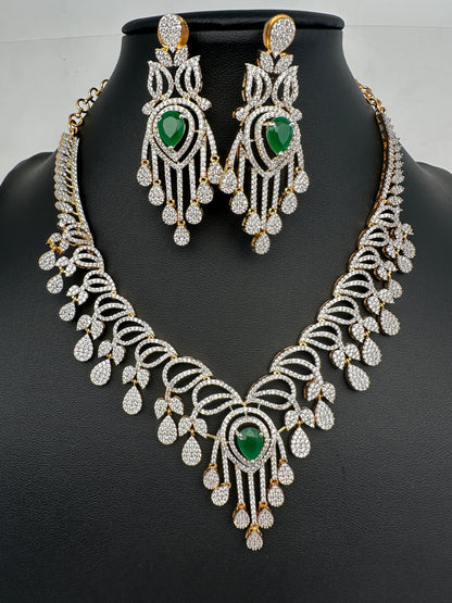 AD Color Stones Short Neckline Necklace - Green