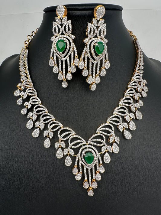 AD Color Stones Short Neckline Necklace - Green