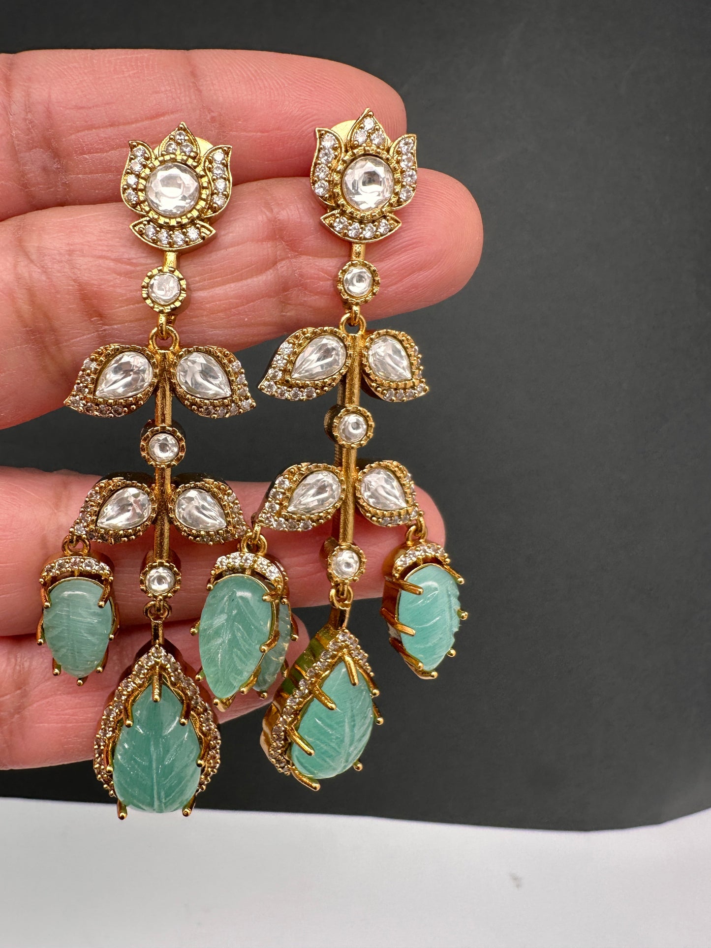 Victorian Carved Stone Color Stone Earings - MintGreen