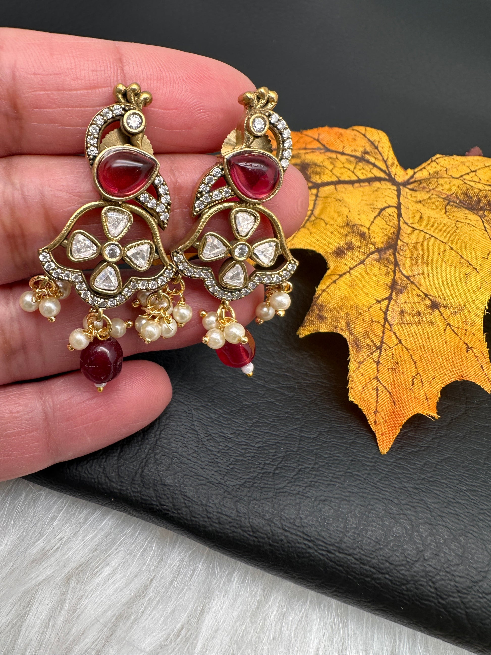 Victorian Peacock Color Stone Earings - Red