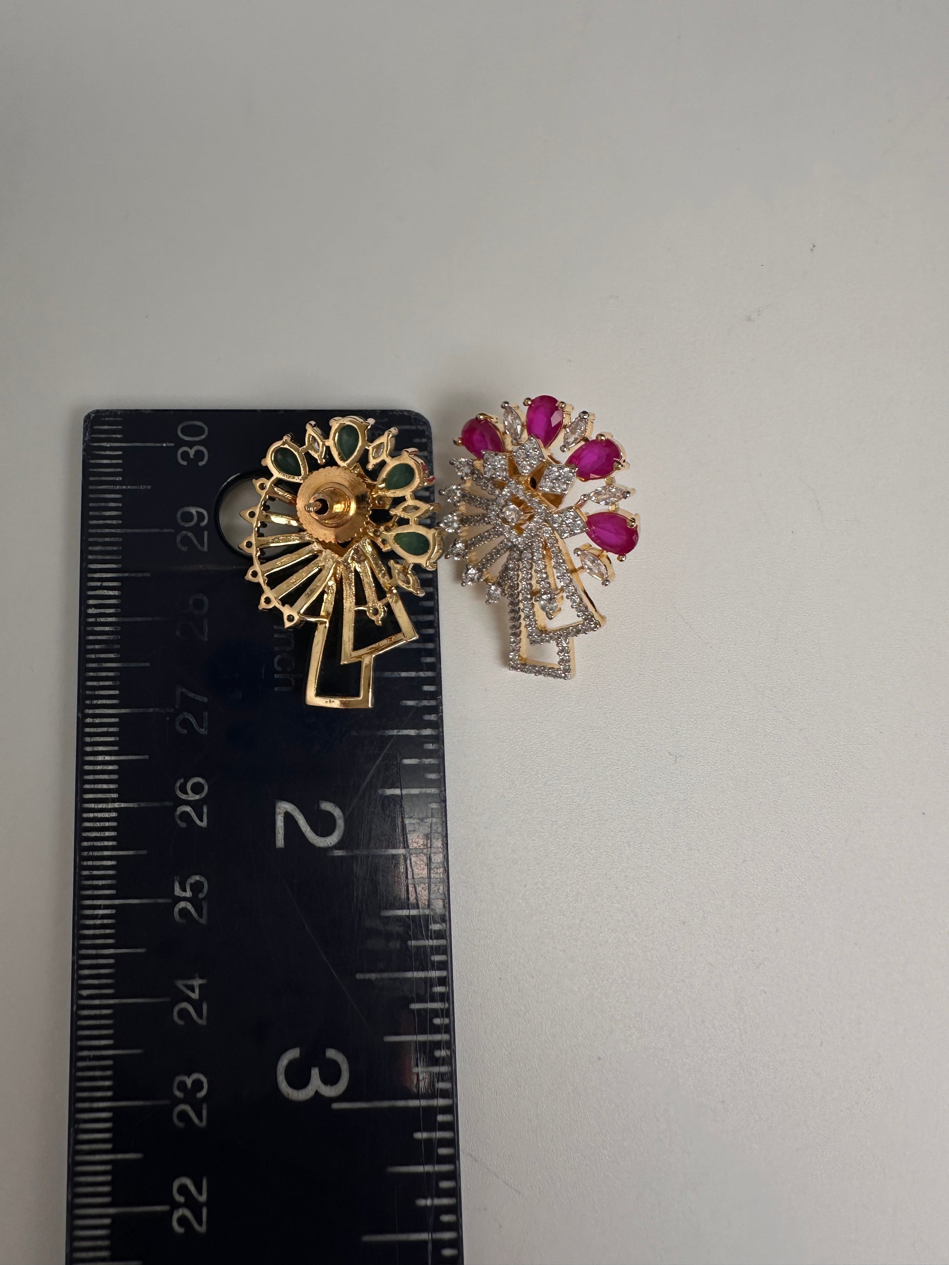 AD  Color Stone Stud Earrings - Red