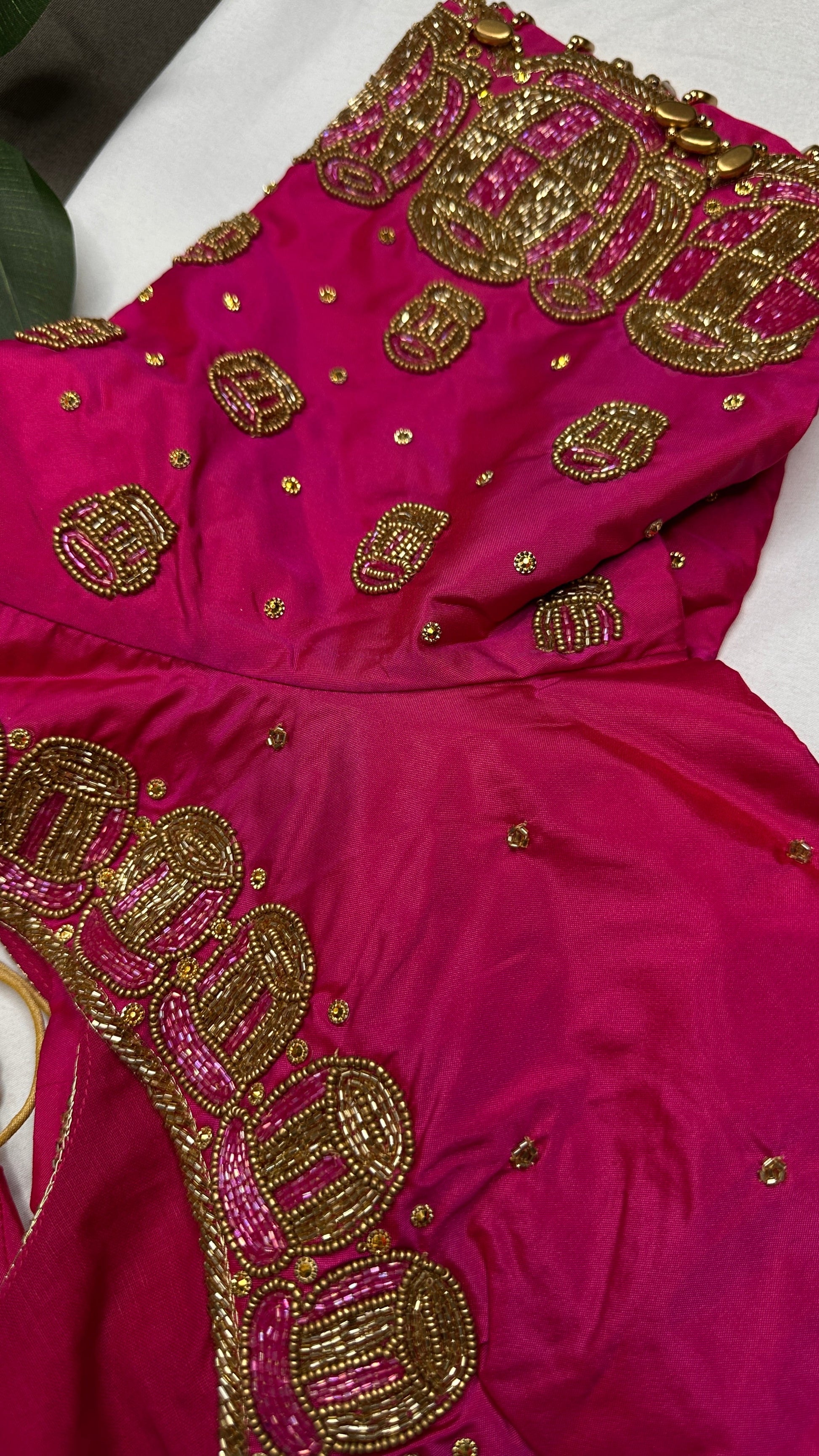 Dholki Pattern Pink Silk Maggam Aari Work Blouse - 