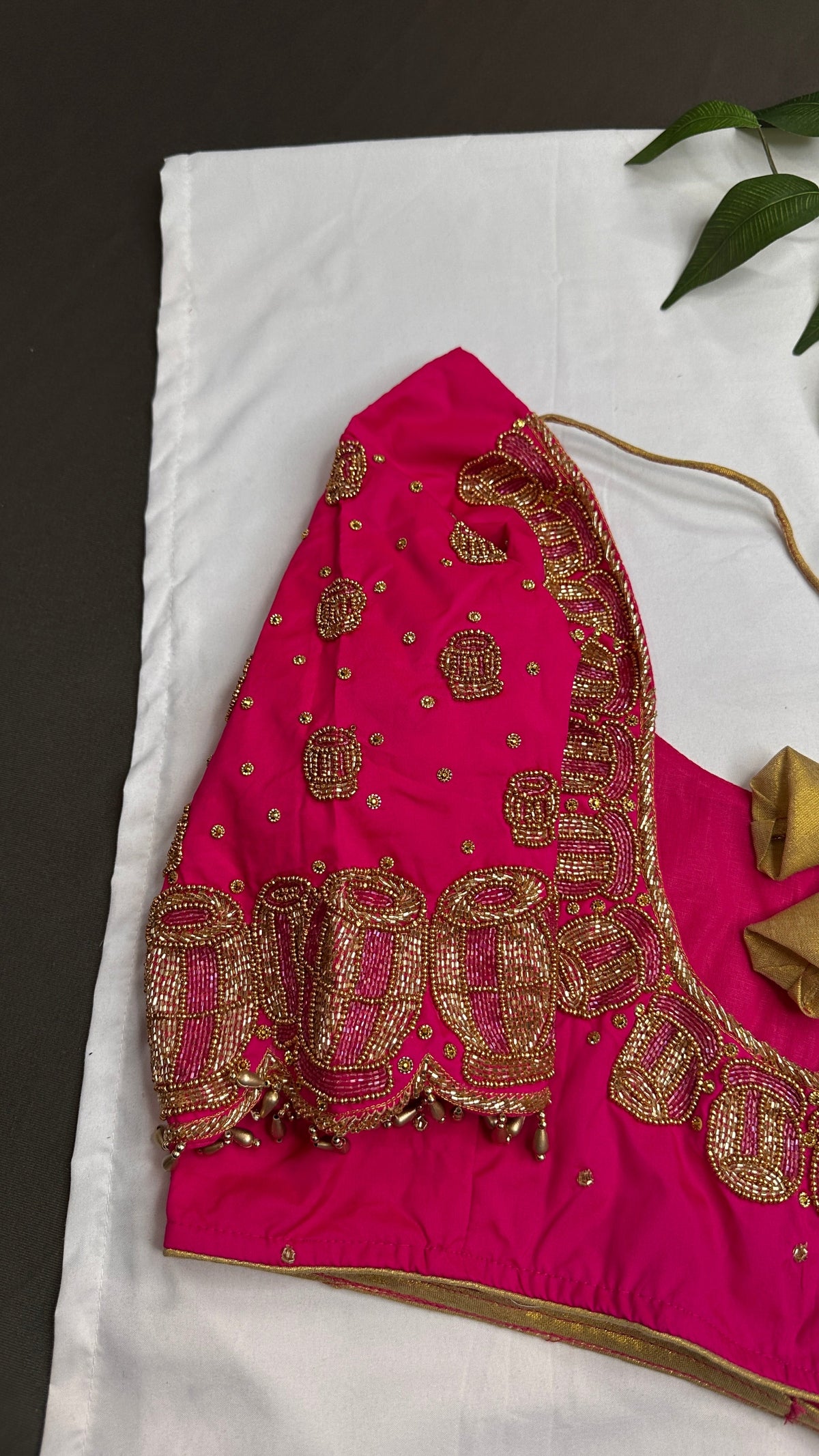 Dholki Pattern Pink Silk Maggam Aari Work Blouse - 
