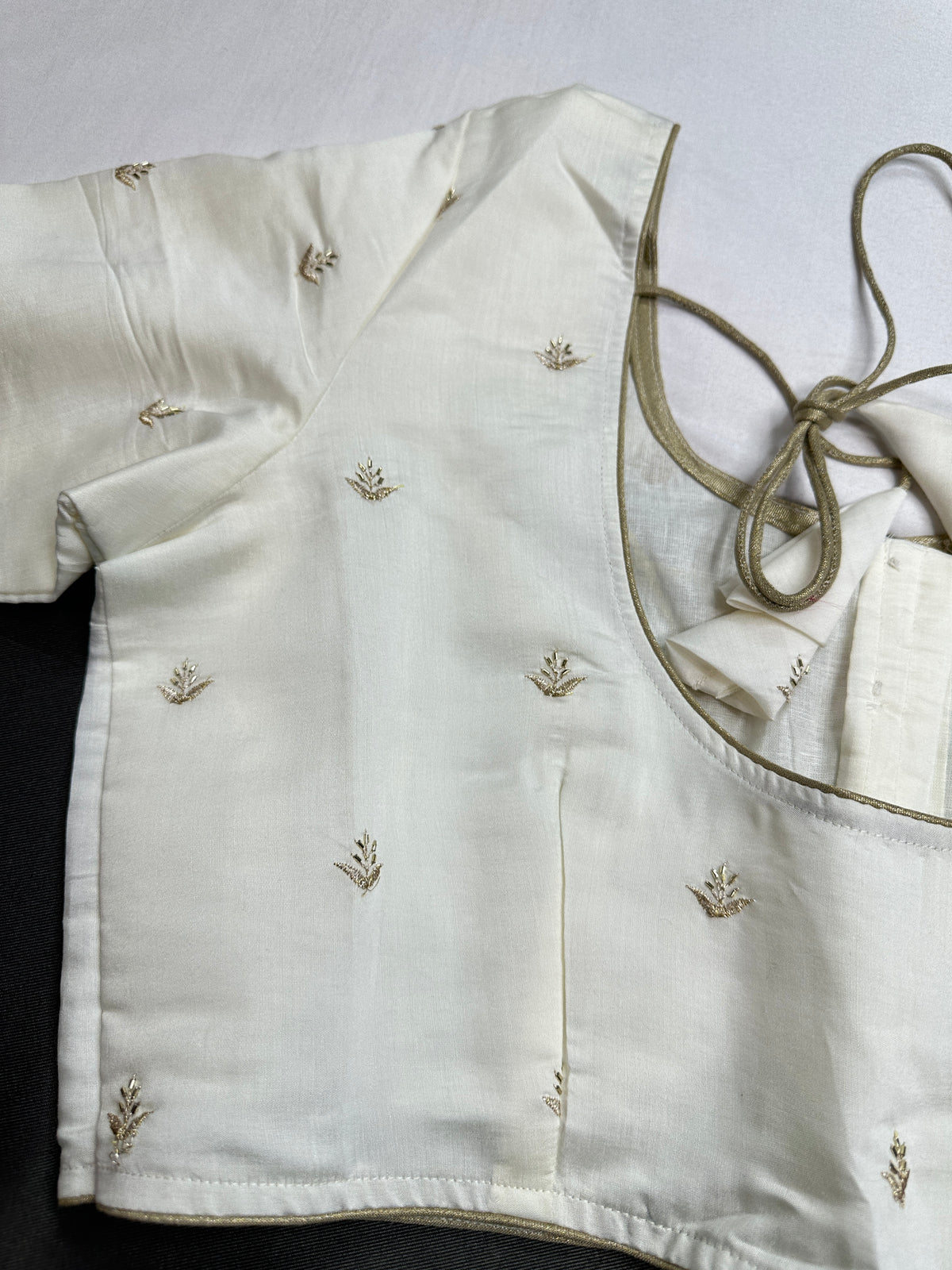 OFF white Elegant  Embroidery Blouse - 