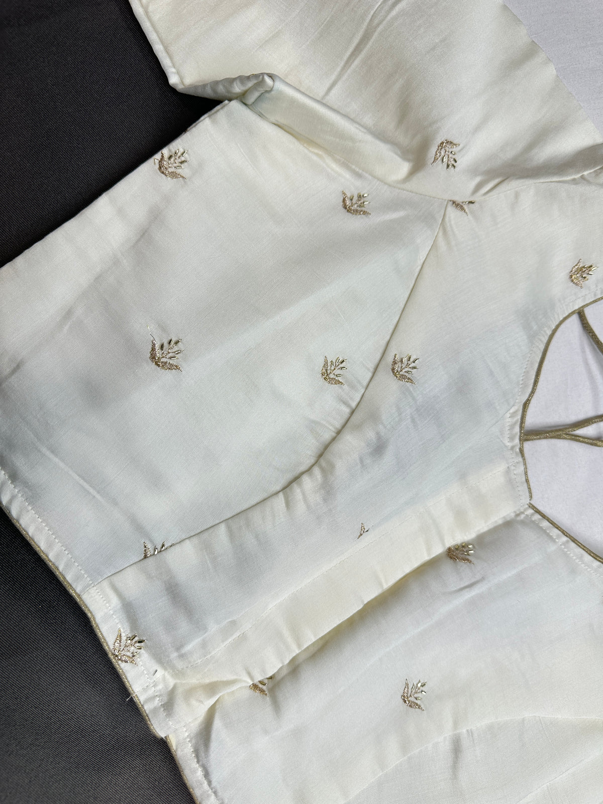 OFF white Elegant  Embroidery Blouse - 
