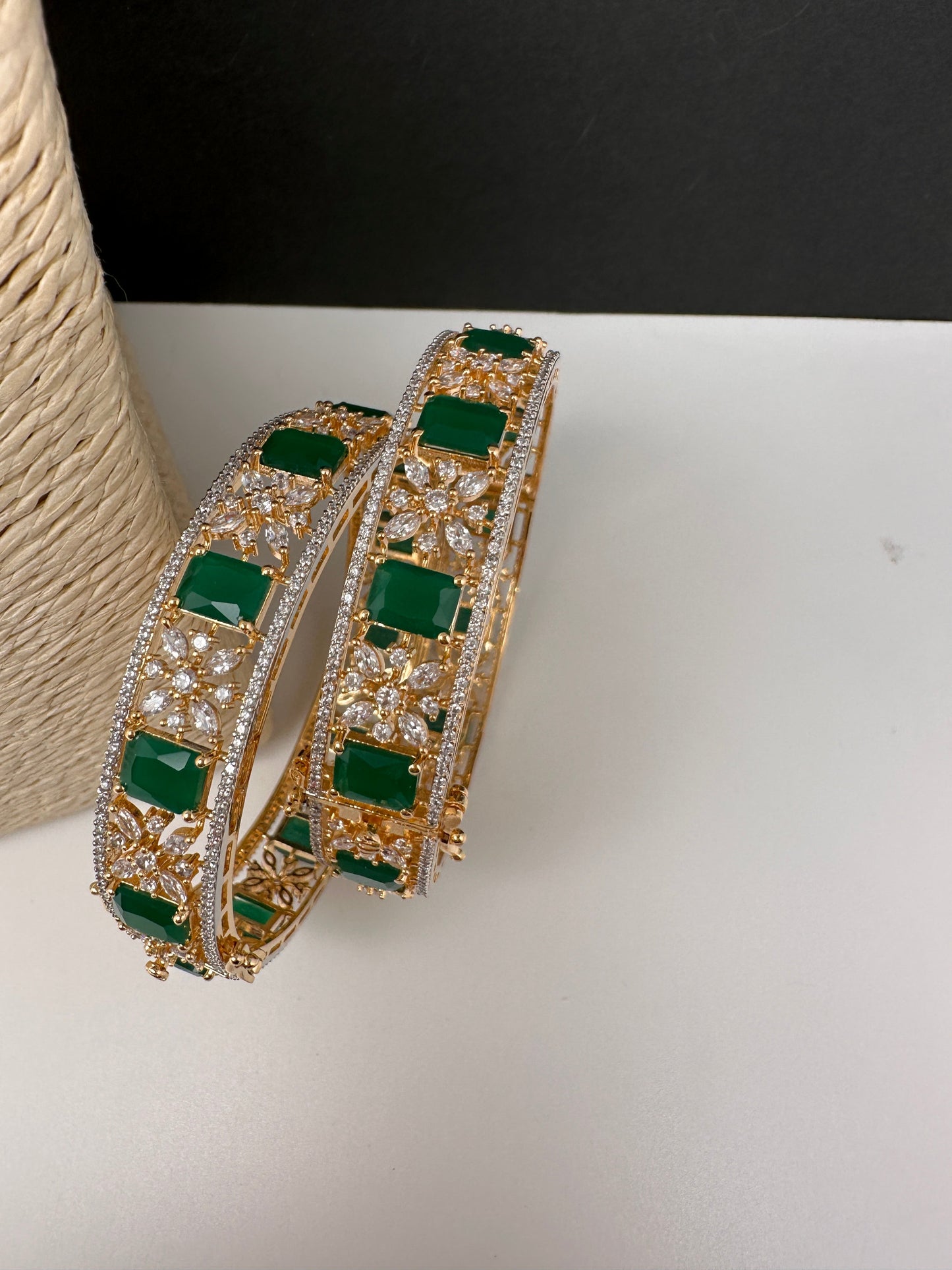Emerald Green AD Openable Kada Bangles