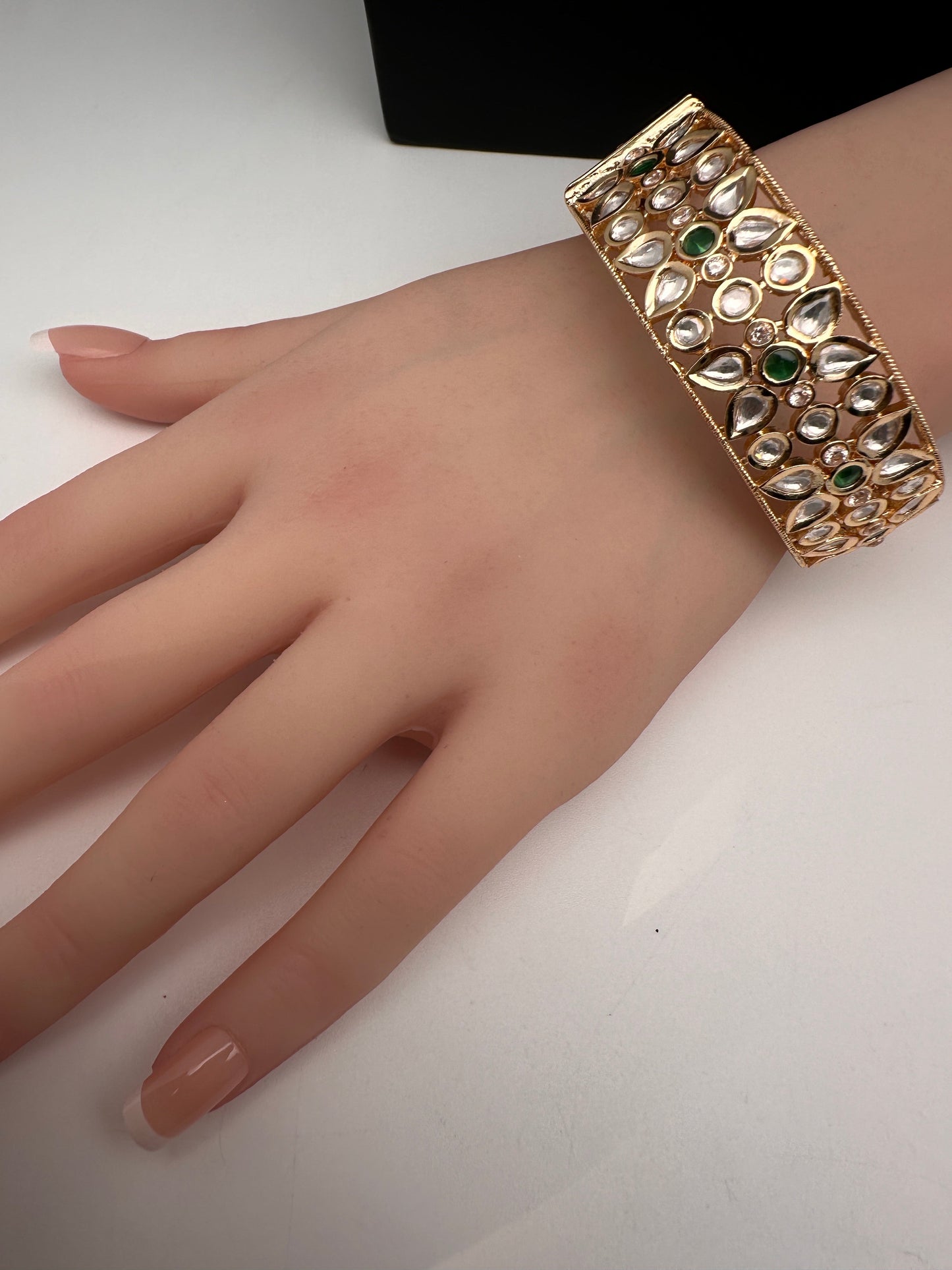 Kundan Floral Green Openable Kada Single Bangle