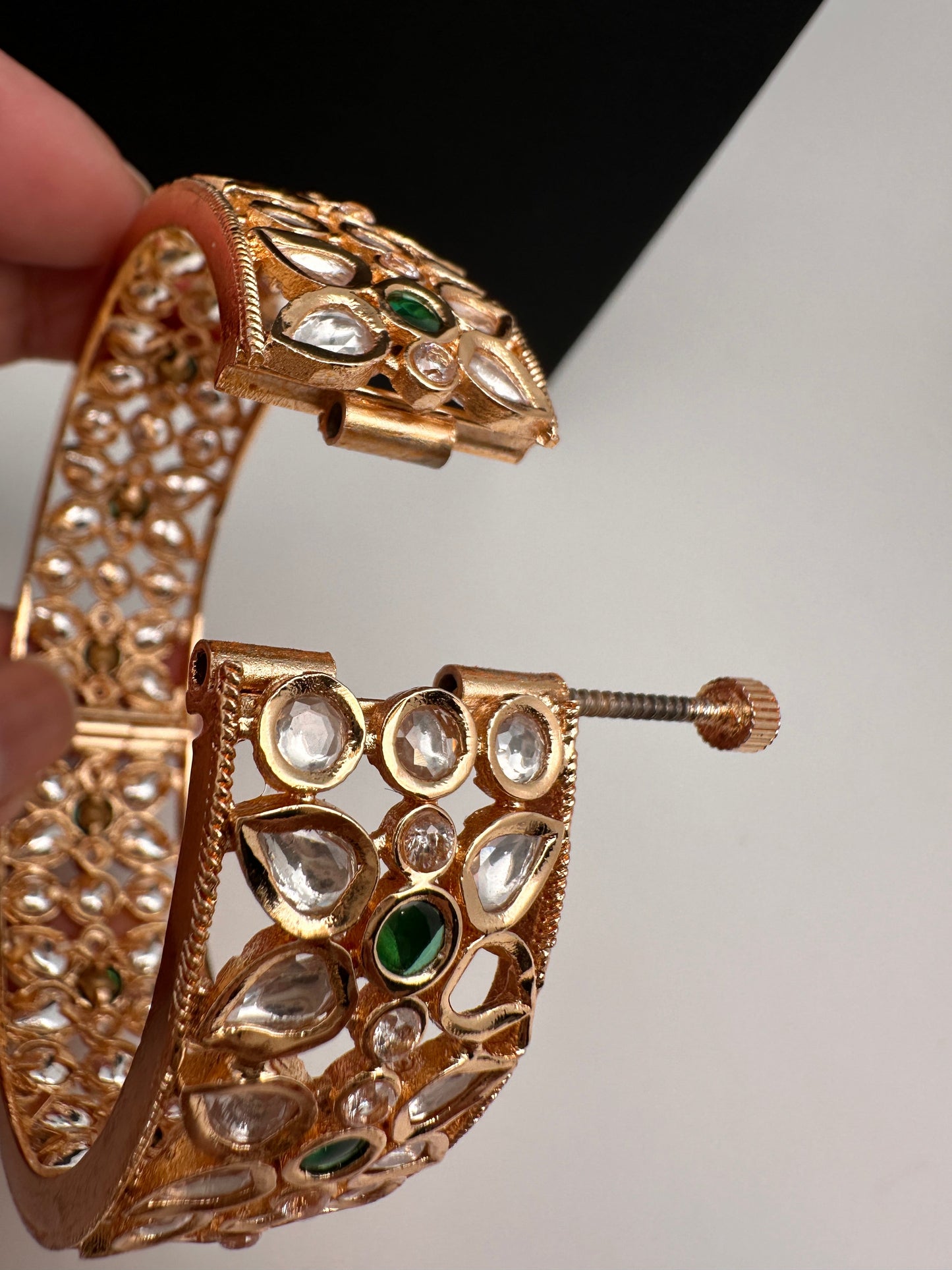 Kundan Floral Green Openable Kada Single Bangle
