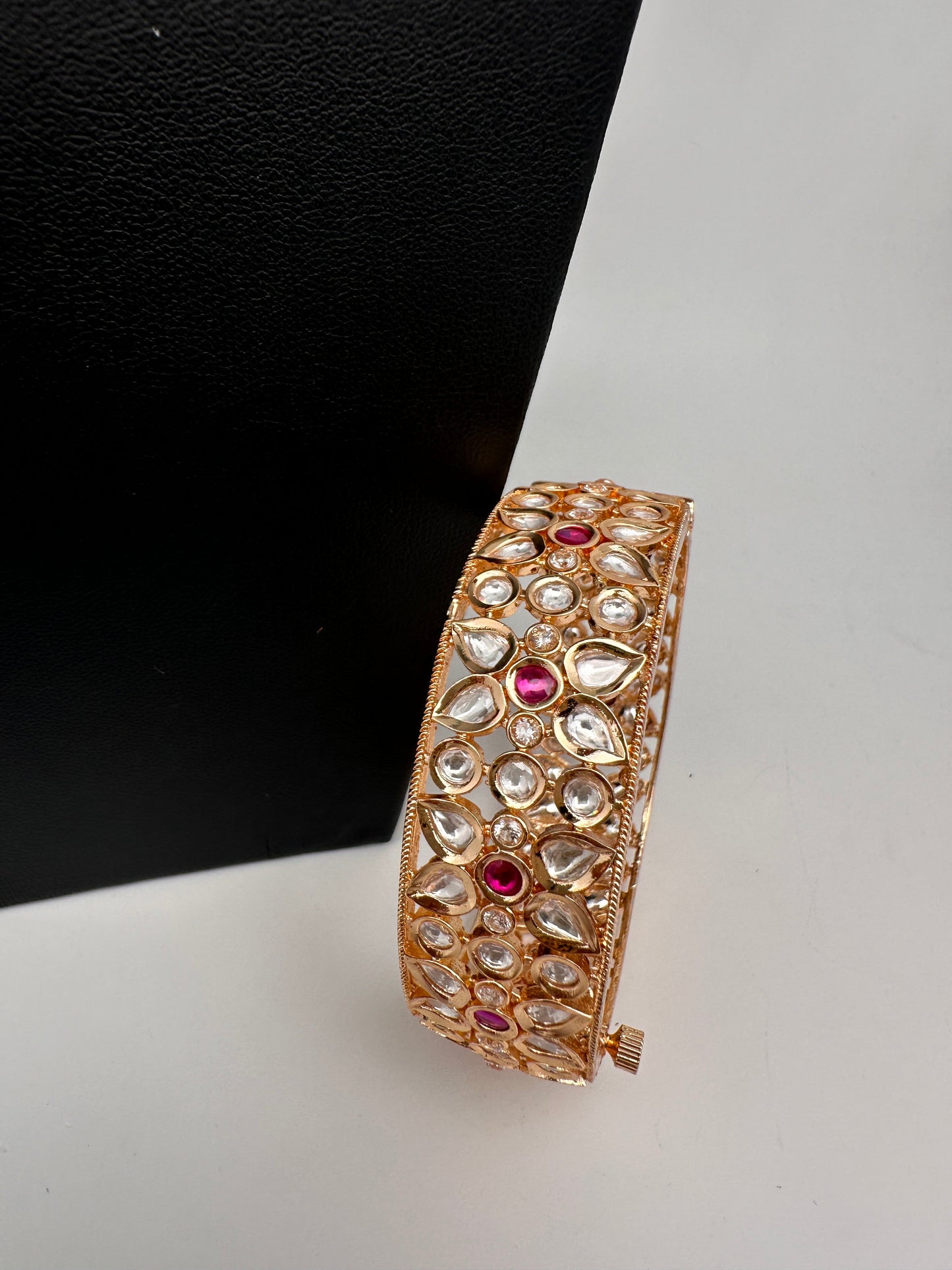 Kundan Floral Red Openable Kada Single Bangle