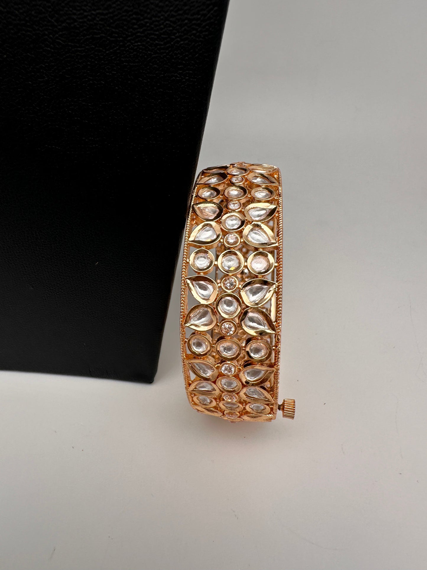 Kundan Floral Openable Kada Single Bangle