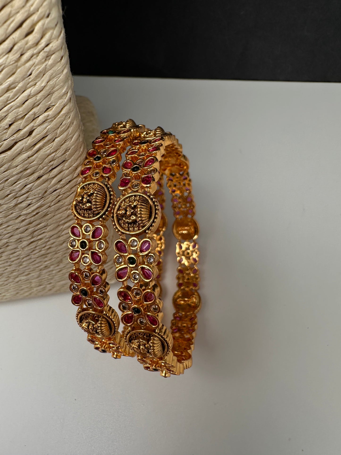 Goddess Lakshmi Kassu Kemp  Bangles