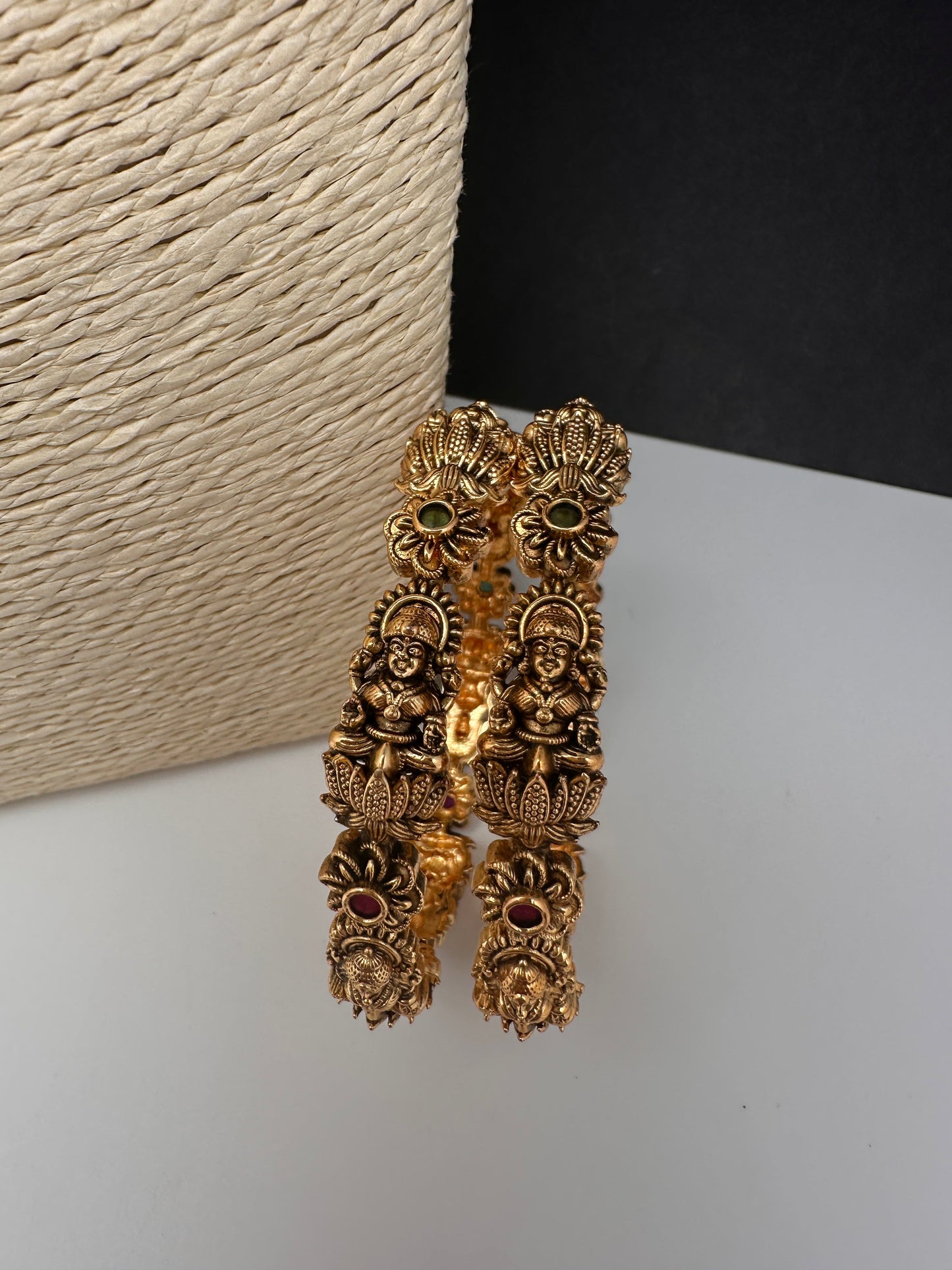 Goddess Lakshmi Nakshi Kemp Bangles