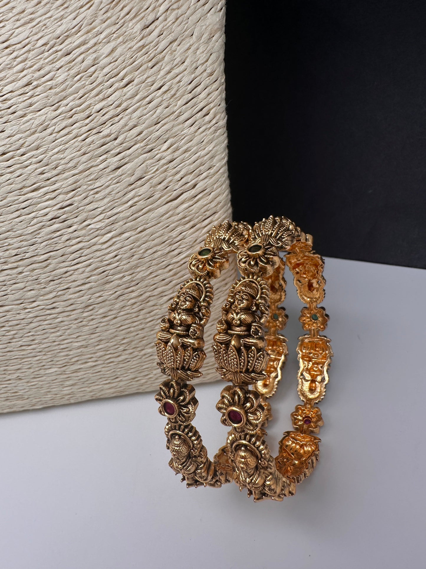 Goddess Lakshmi Nakshi Kemp Bangles