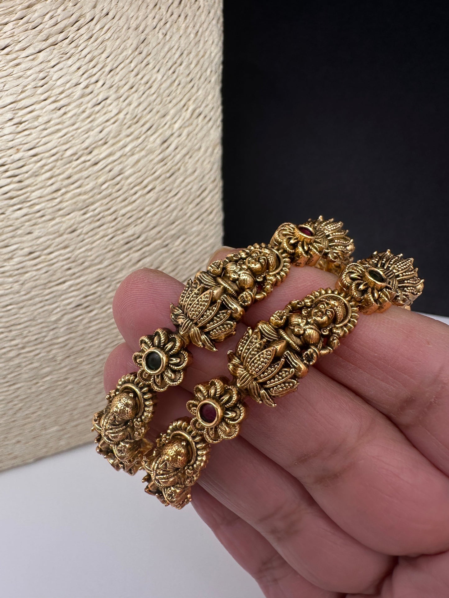 Goddess Lakshmi Nakshi Kemp Bangles