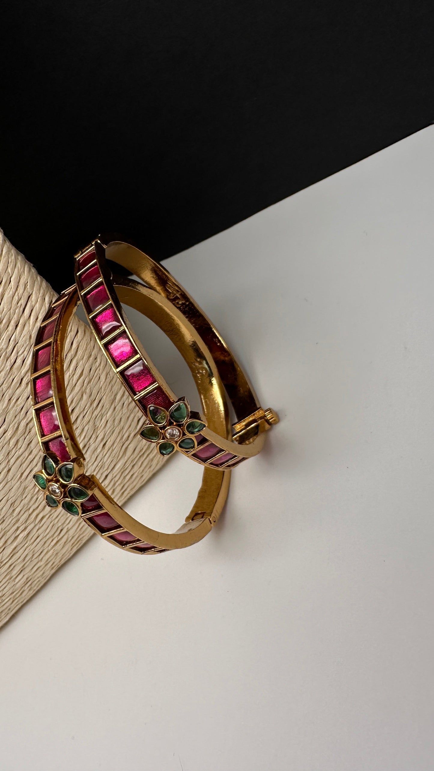 Kemp Openable Bangles - 2.8