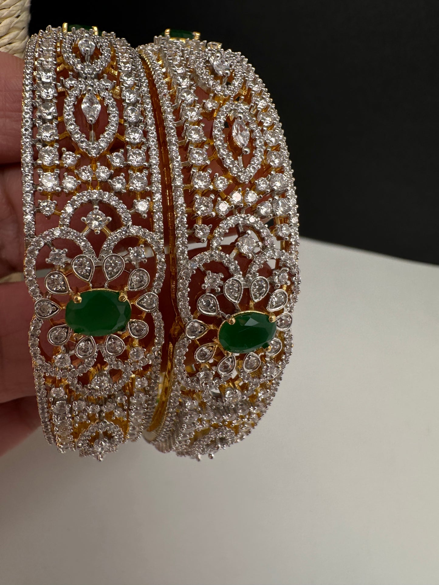 AD Emerald Diamond Bangles - 2.8