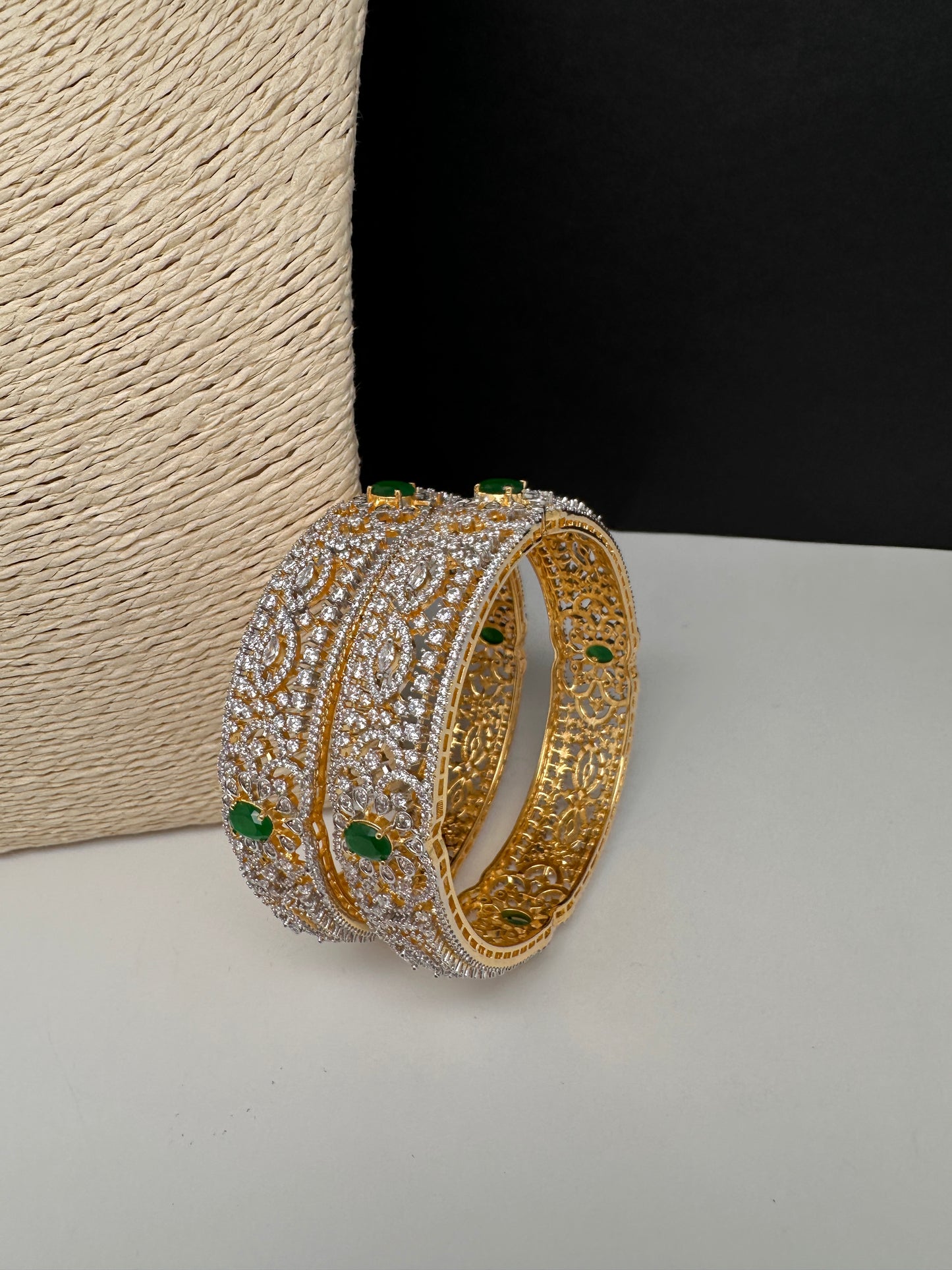 AD Emerald Diamond Bangles - 2.8