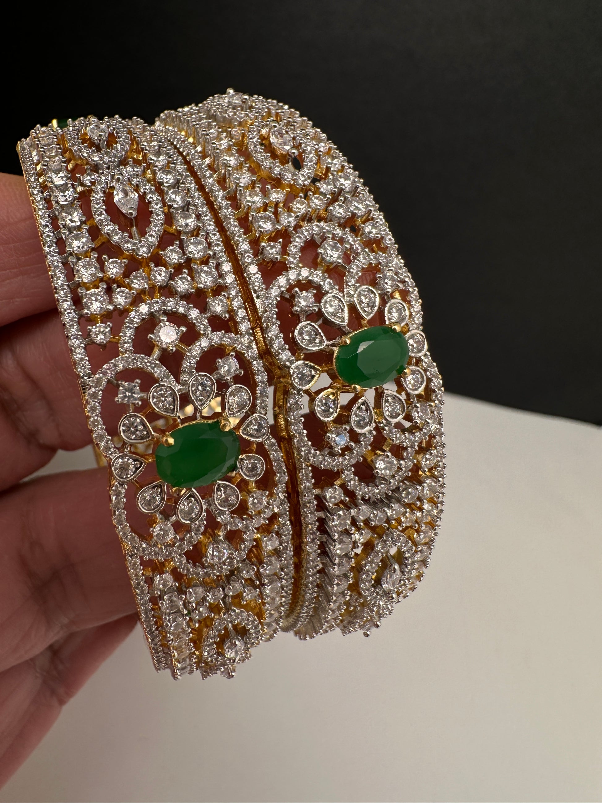 AD Emerald Diamond Bangles - 2.8