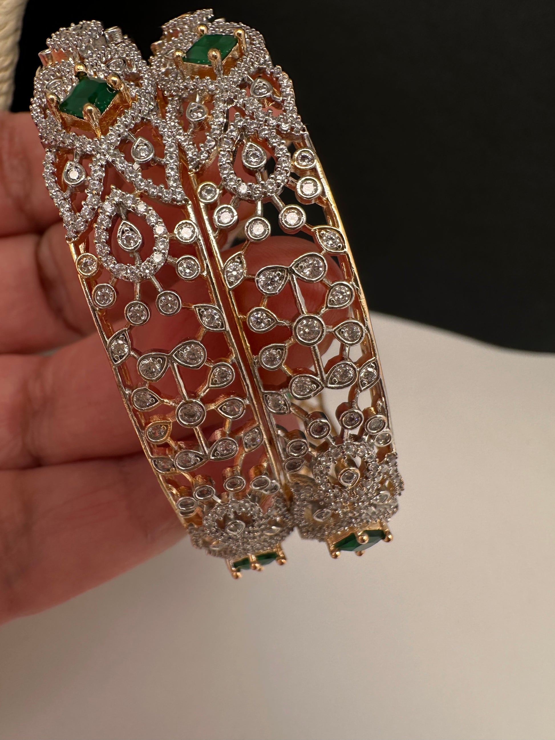 AD Emerald Diamond Bangles - 2.8
