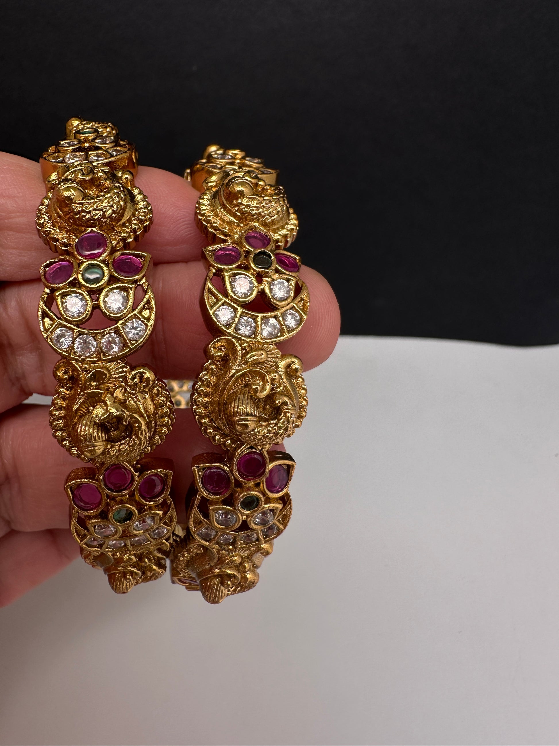 Kempu Floral Peacock Matte Bangles - 2.8