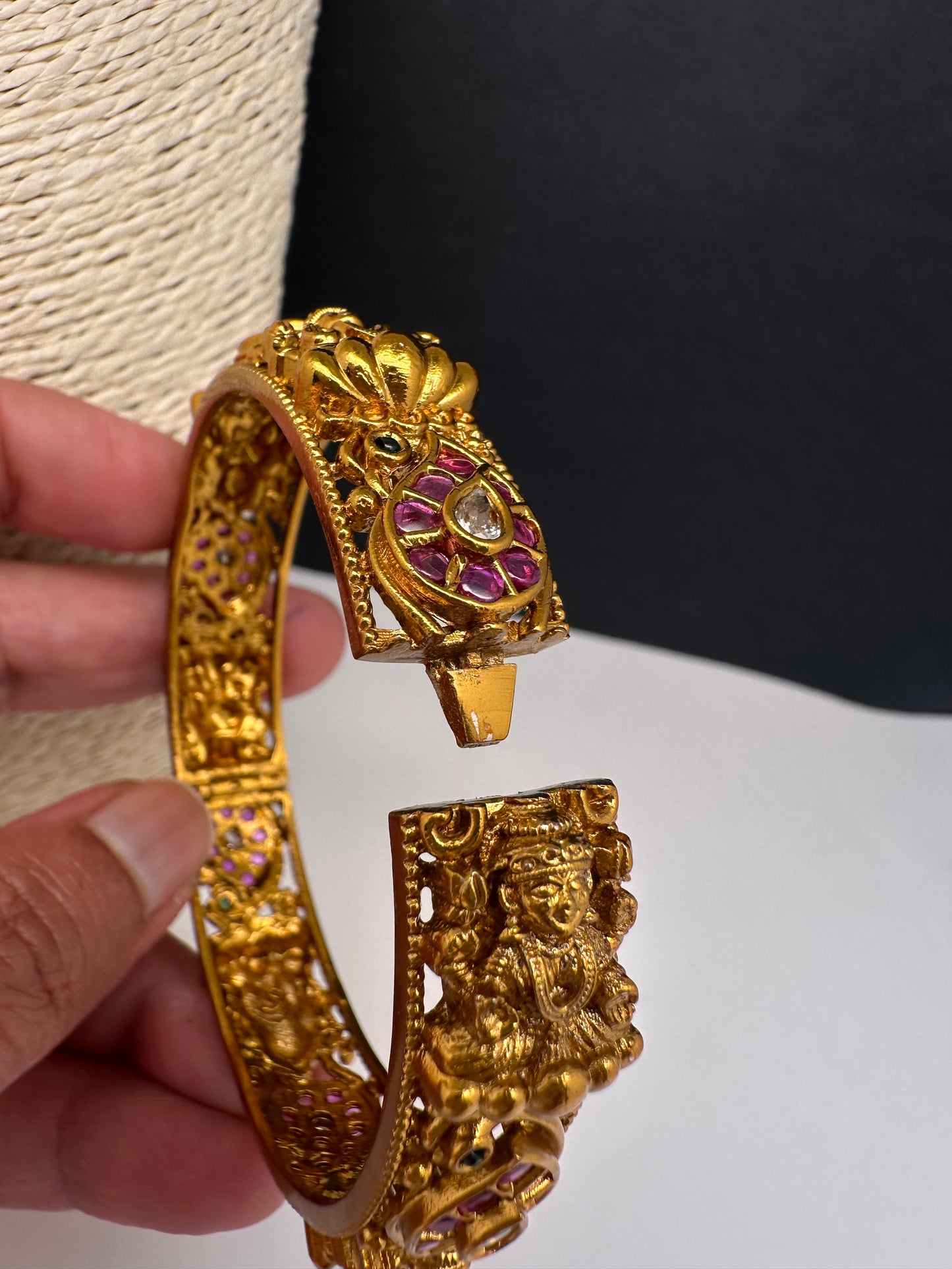 Goddess Lakshmi Kempu Nakshi Openable Matte Bangles - 2.8