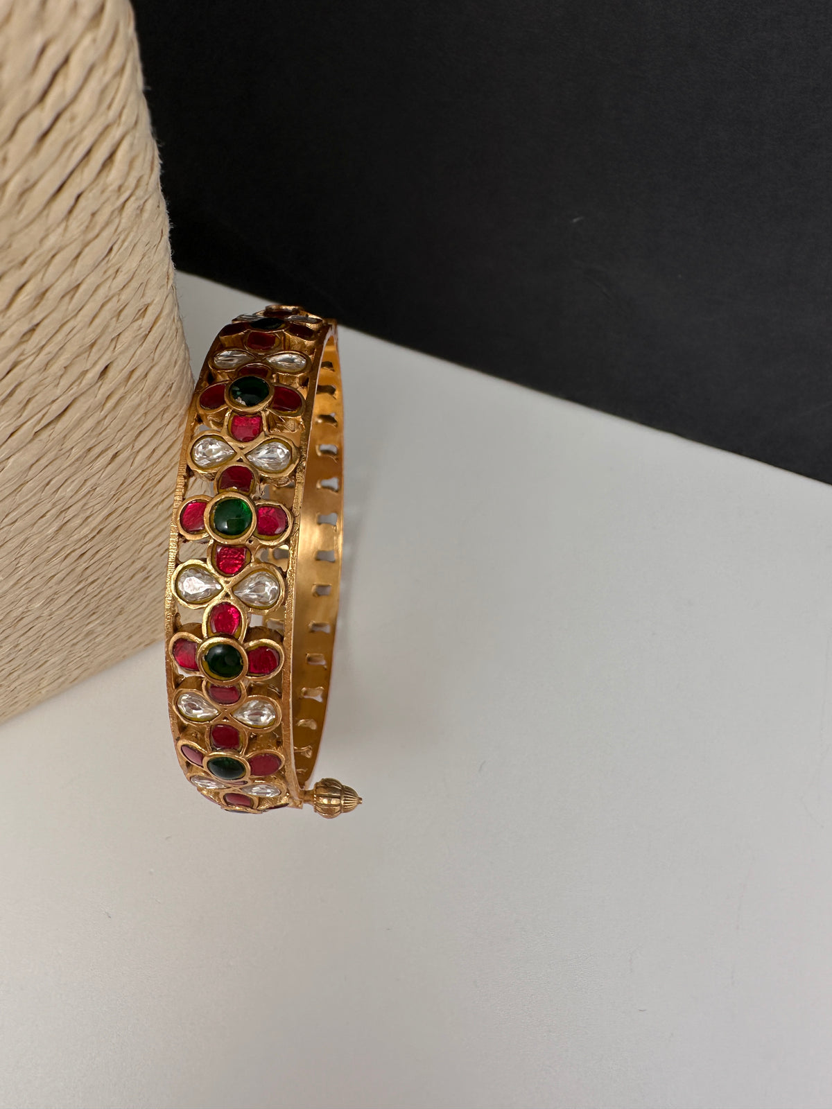 Jadau Kundan Multi Color Openable Single Bangle - 2.6