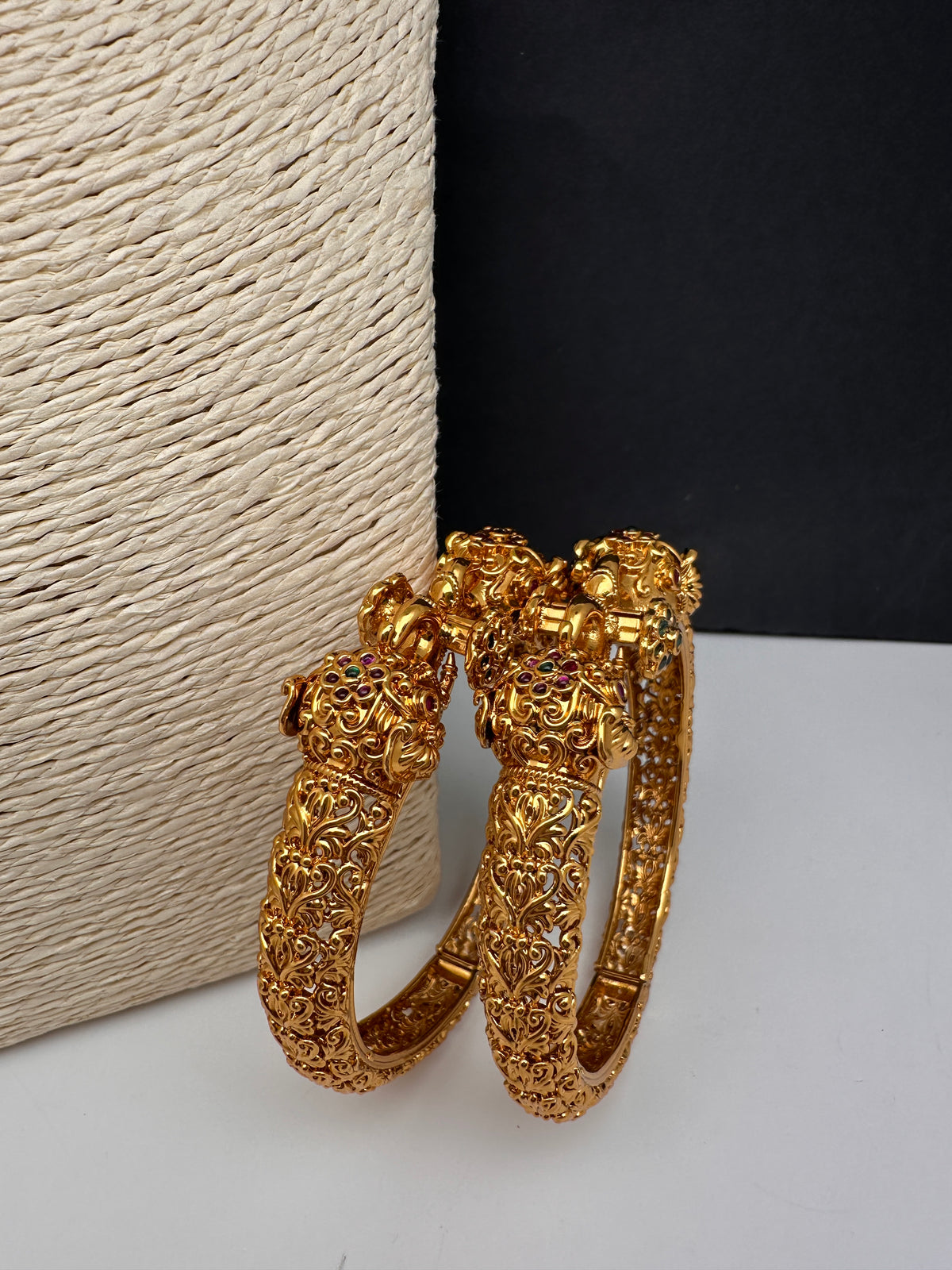 Matte Pattern Openable Kada Bangles - Pair - BN000565
