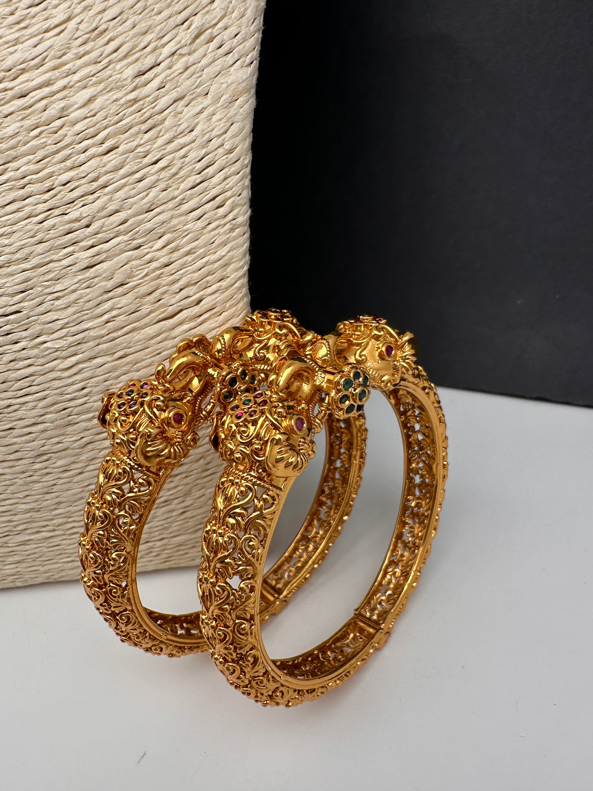 Matte Pattern Openable Kada Bangles - Pair - BN000565