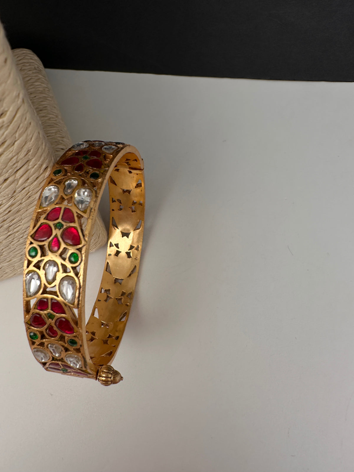 Multicolor Jadau Kundan Openable Single Bangle - size 2.6