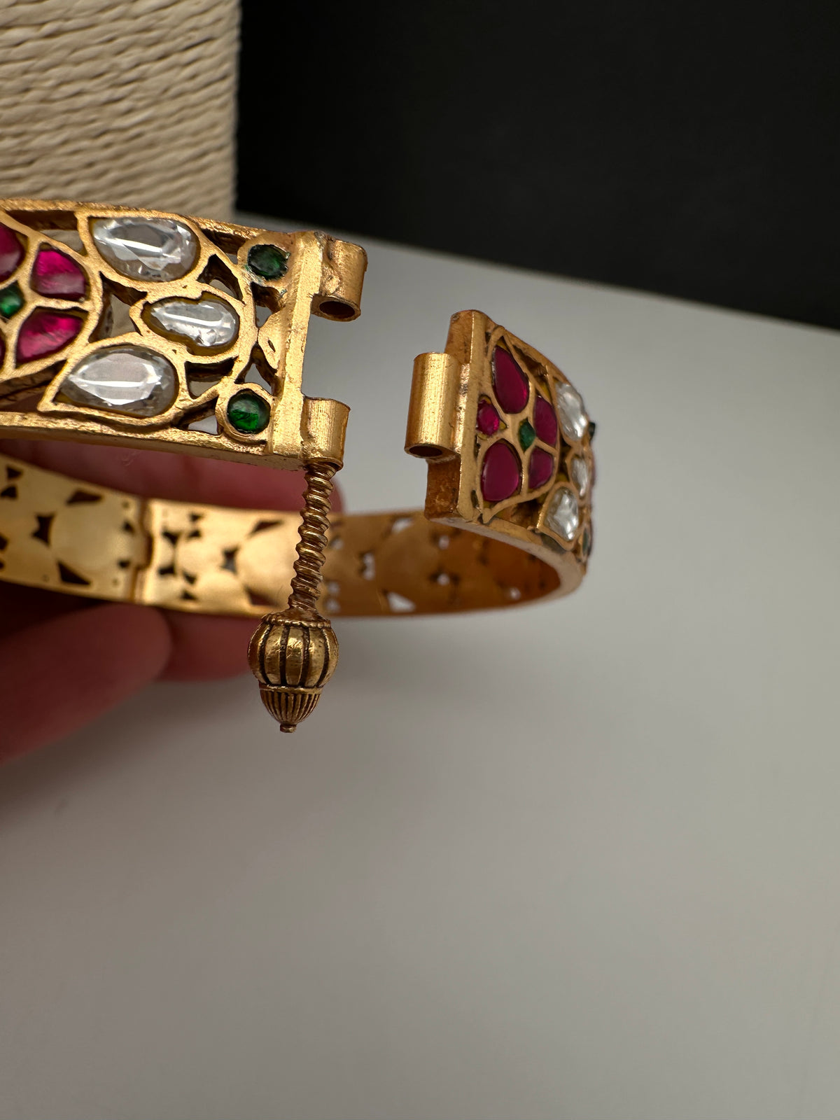 Multicolor Jadau Kundan Openable Single Bangle - size 2.6
