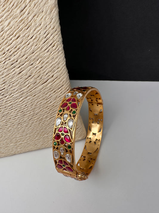Multicolor Jadau Kundan Openable Single Bangle - size 2.6
