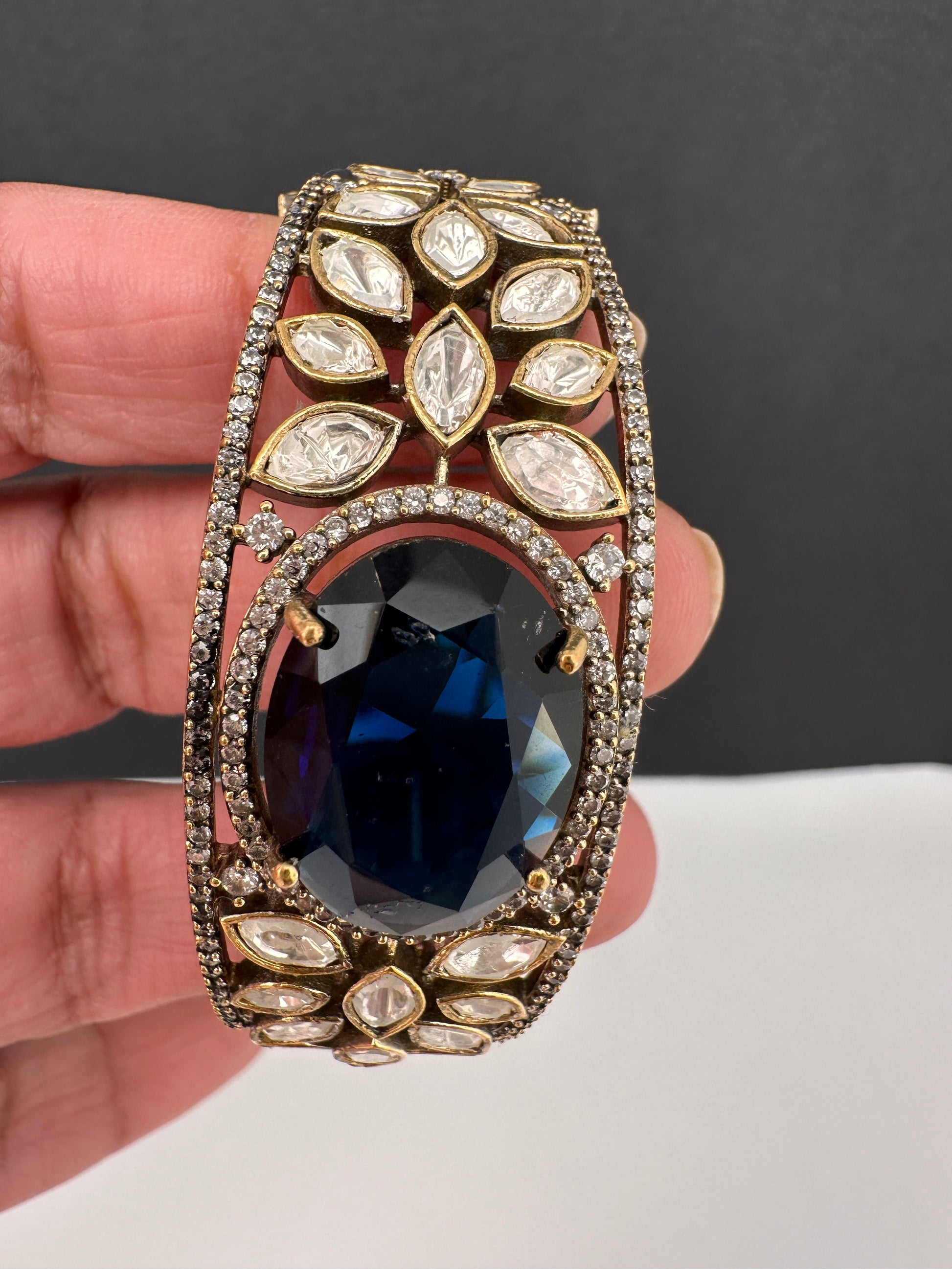 Moissanite Kundan openable victorian finish color beads bracelet - Blue