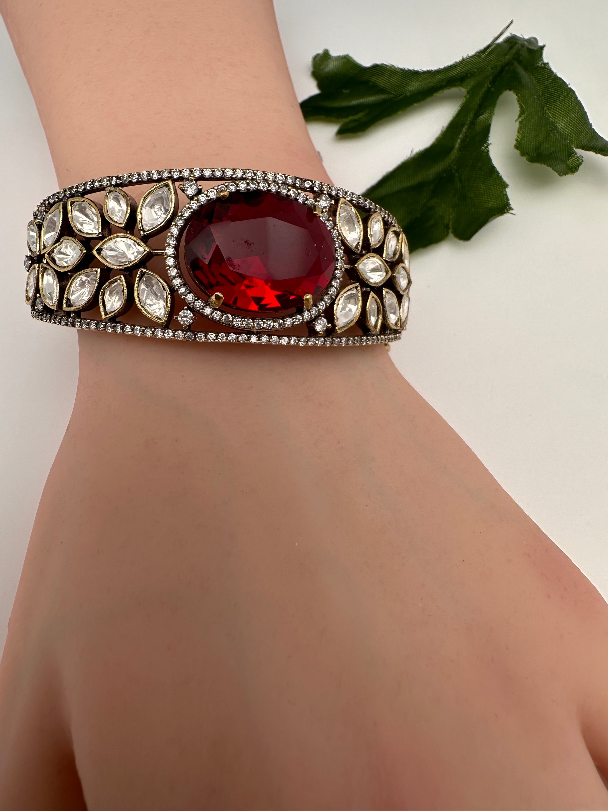 Moissanite Kundan openable victorian finish color beads bracelet - Red
