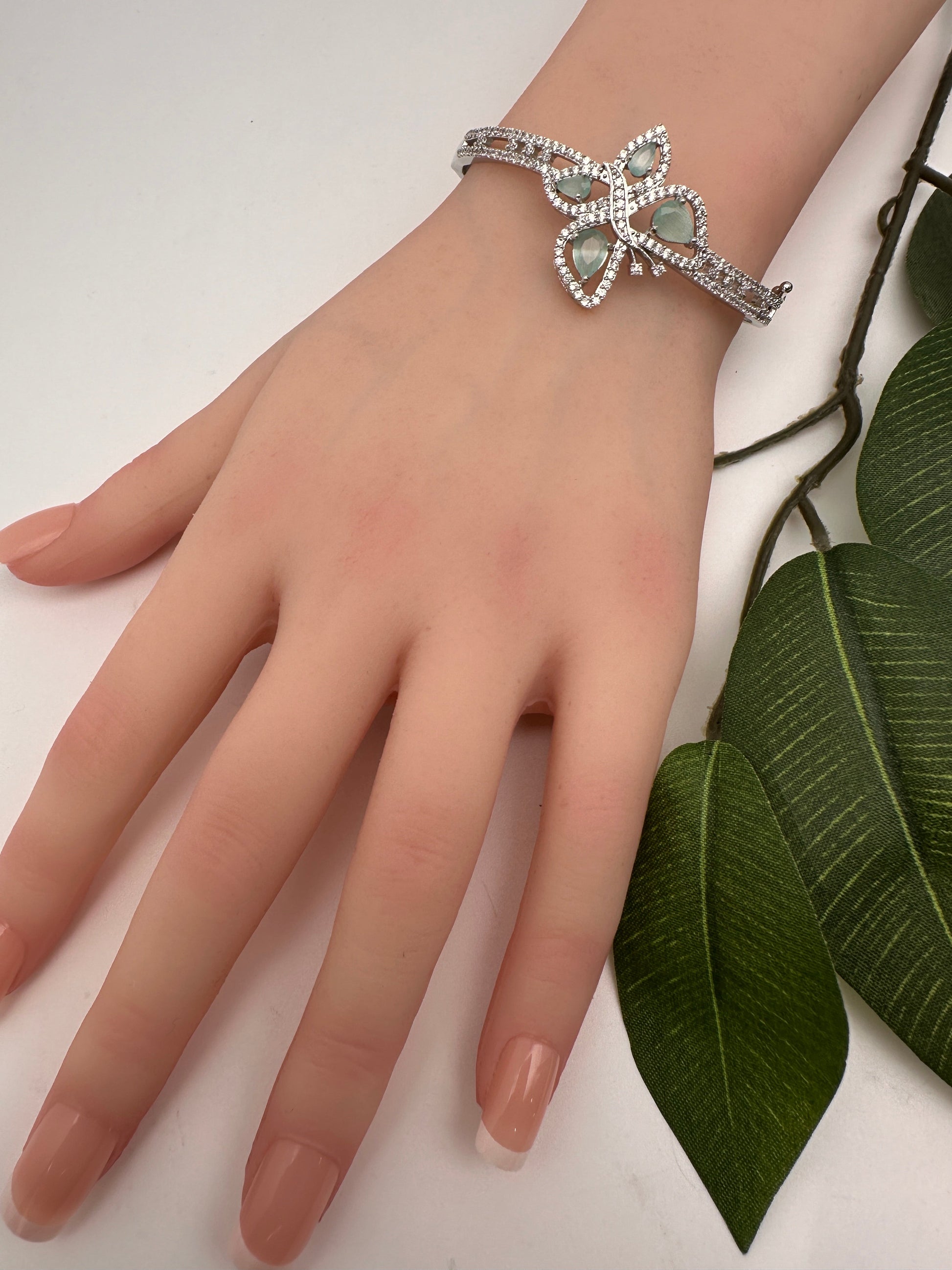 CZ Silver Finish Color Stone Openable Bracelet - LightGreen