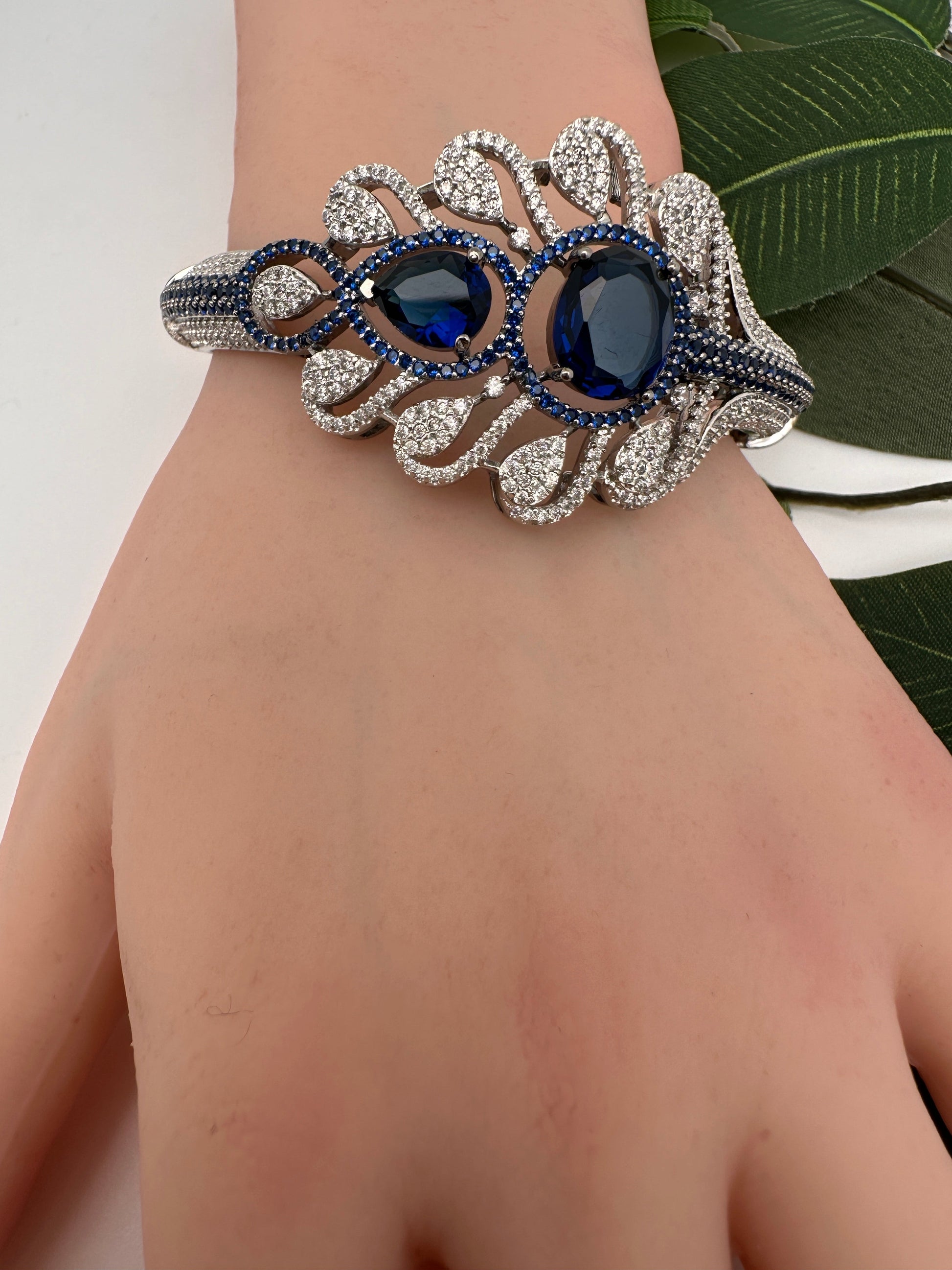 CZ Victorian Micro Setting Finish Color Stone Openable Bracelet - Blue