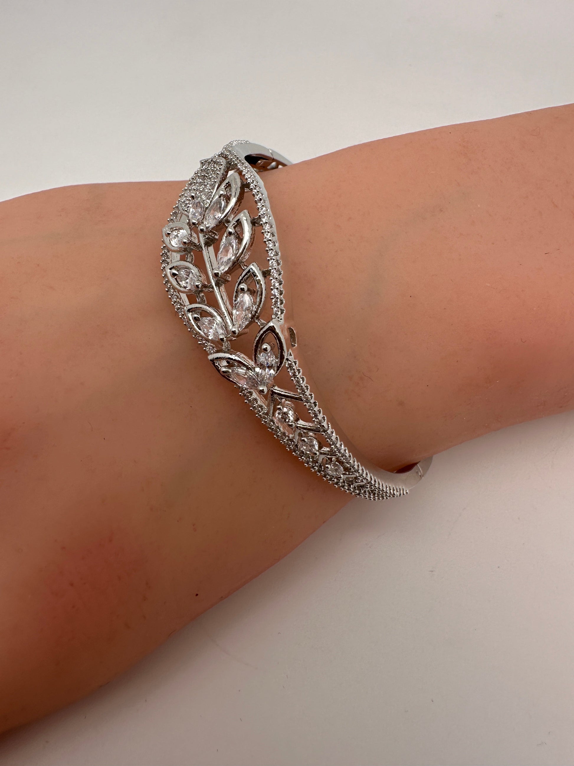 AD Silver Openable Kada Bracelet