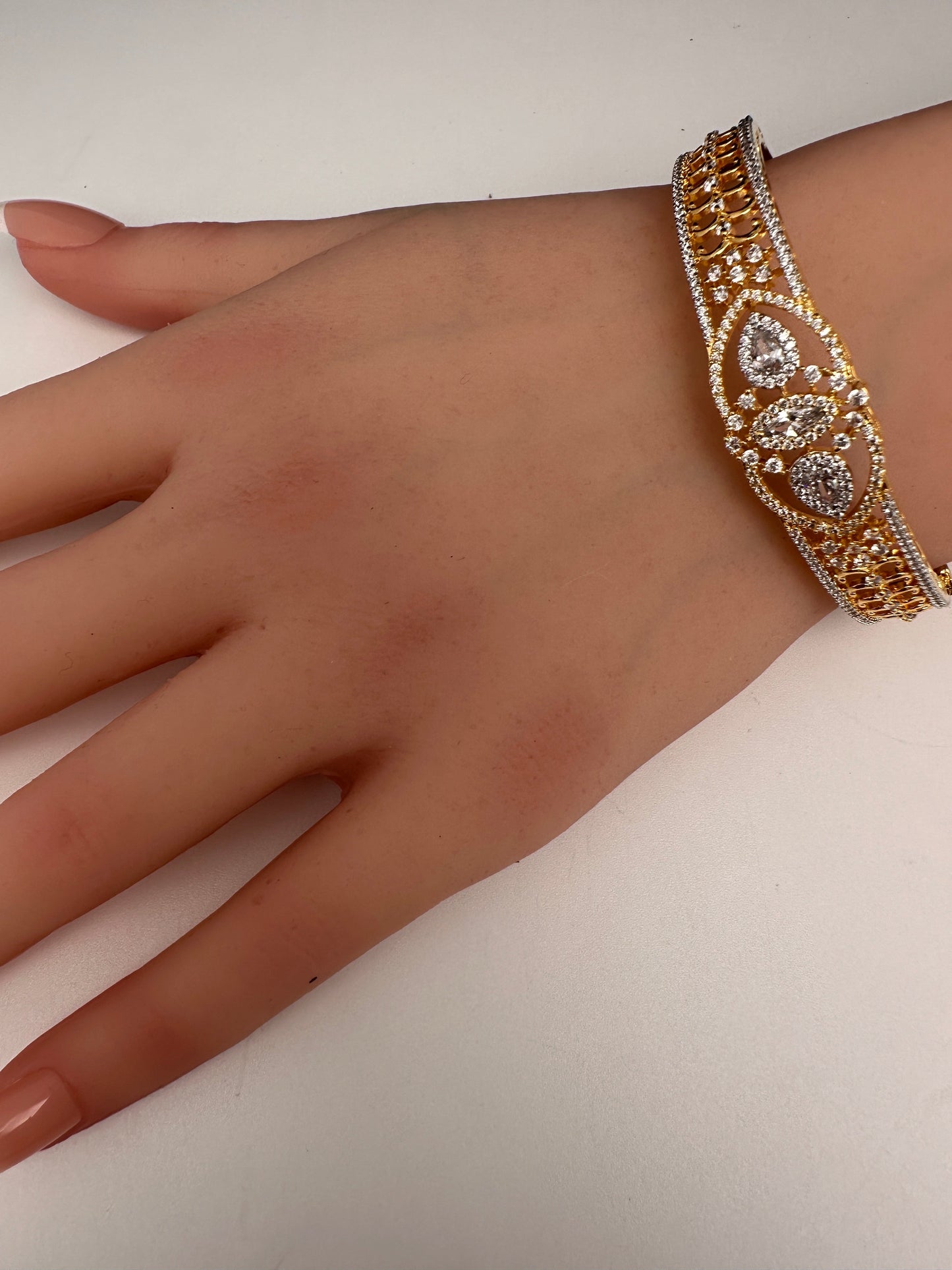AD Gold Dual Finish Openable Kada Bracelet