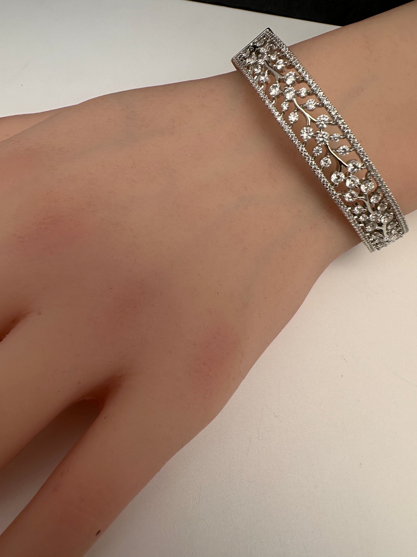 AD Silver Openable Kada Bracelet