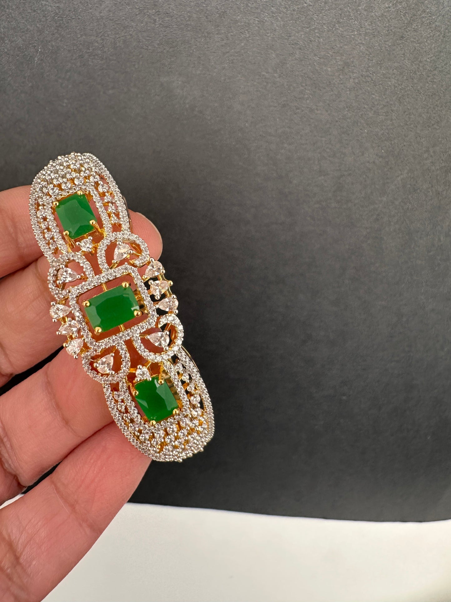 AD Emerald Openable Kada Bracelet