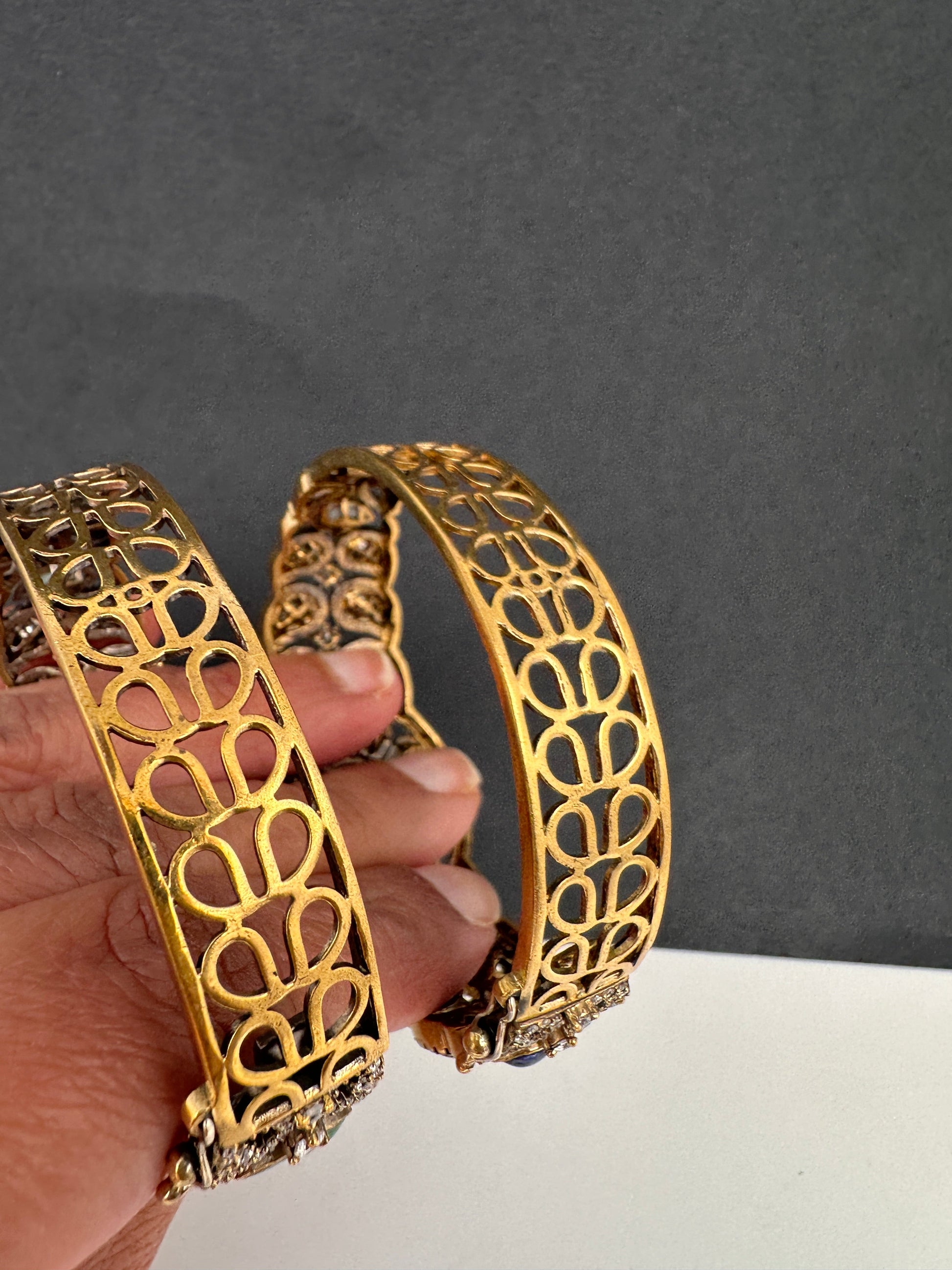 Kundan Color Stone Openable Kada Bracelet - Green