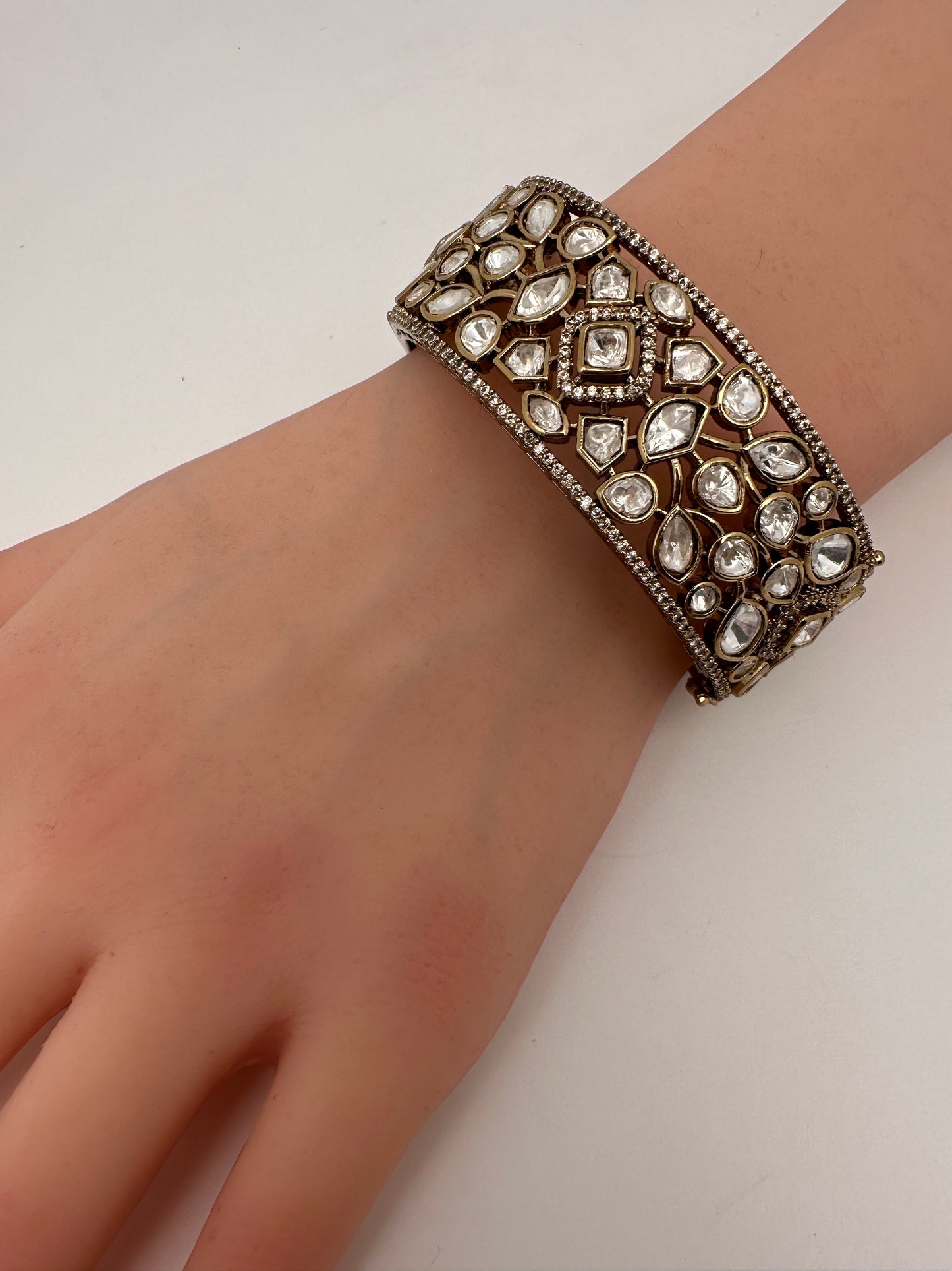 Kundan Openable Kada Bracelet