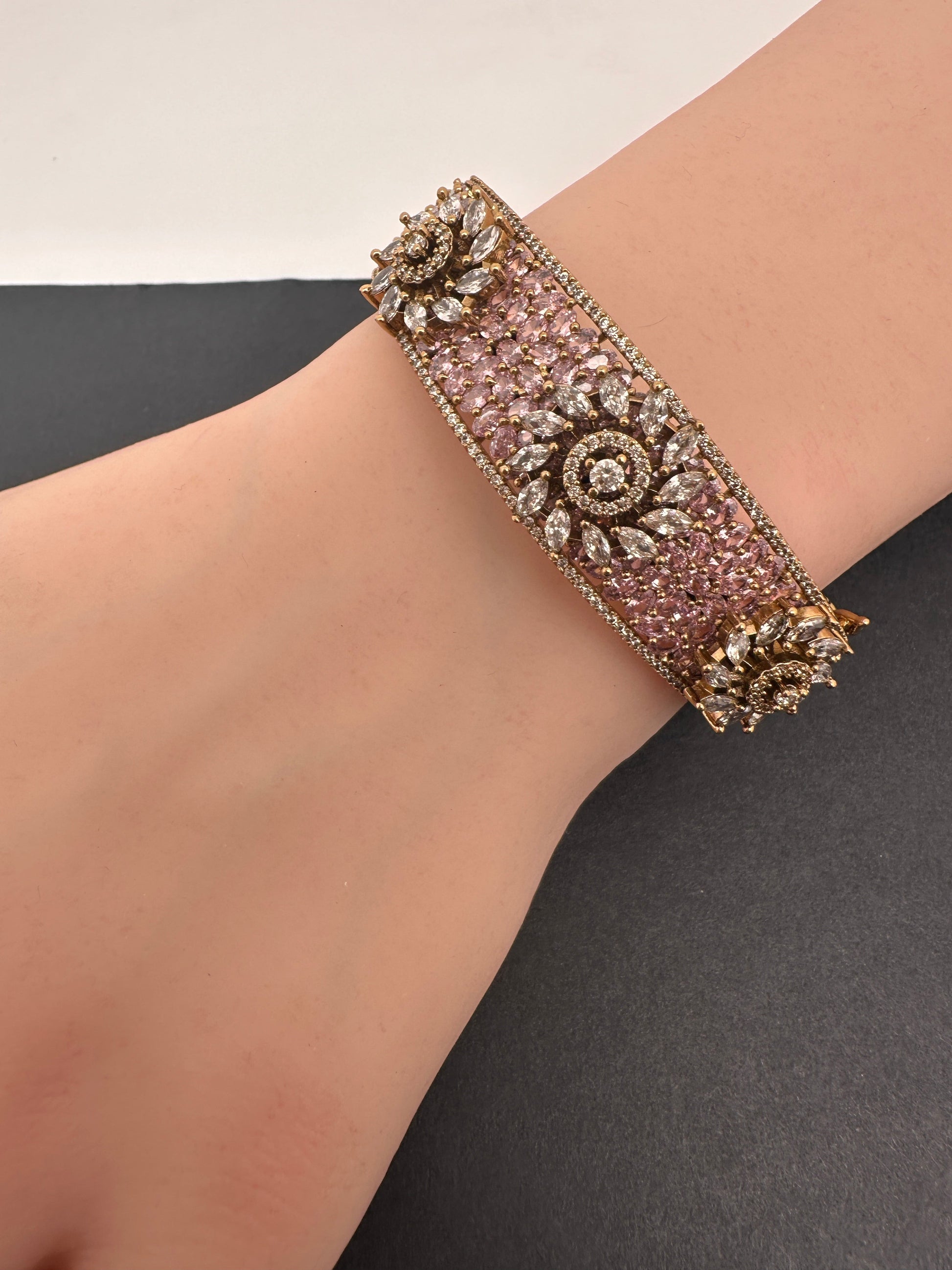 AD Color Stone Openable Matte Bracelet - Pink