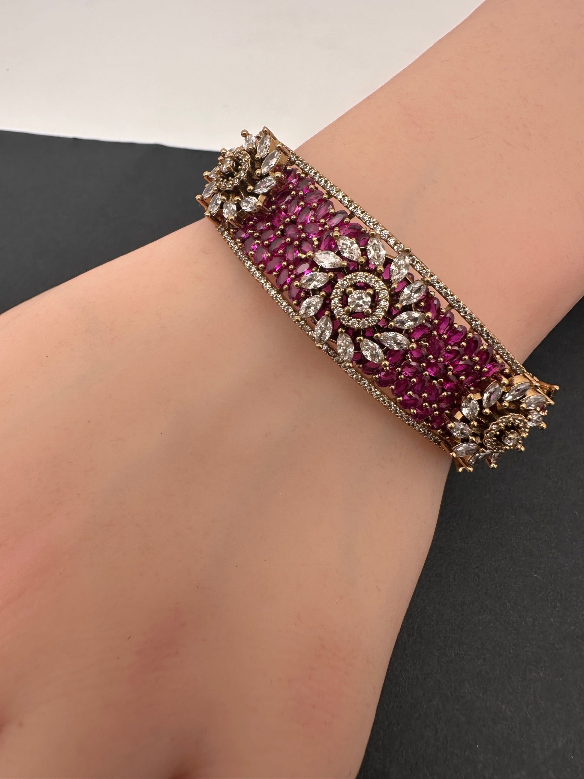 AD Color Stone Openable Matte Bracelet - Red