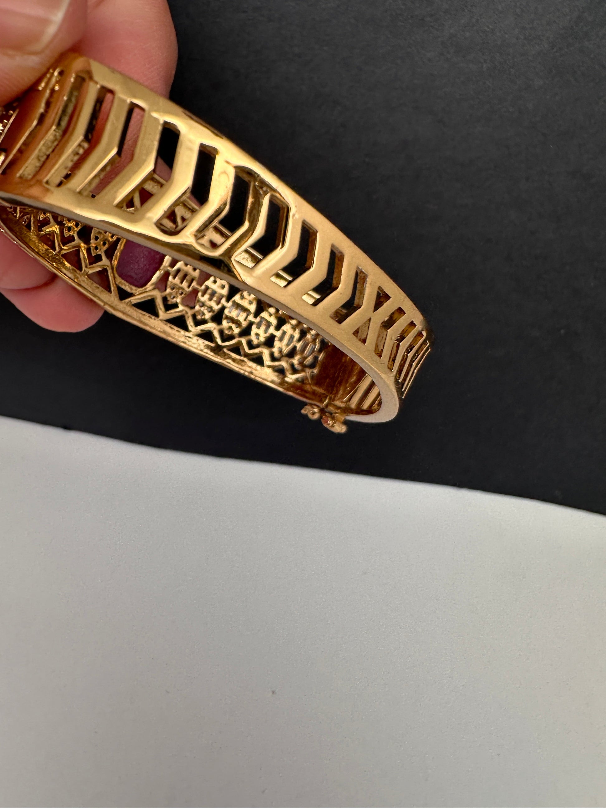 AD Color Stone Openable Matte Kada Bracelet - Red