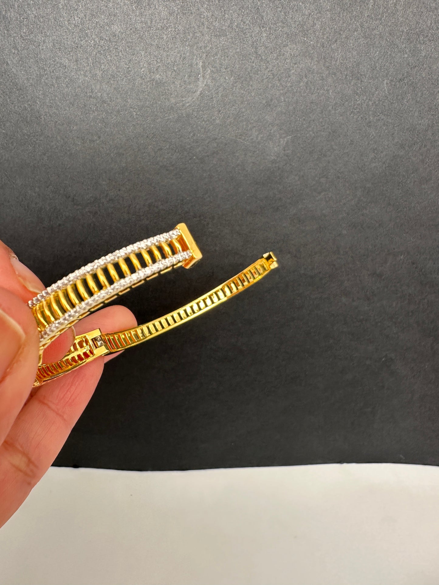 AD Diamond Dual Finish Sleek Openable Kada Bracelet