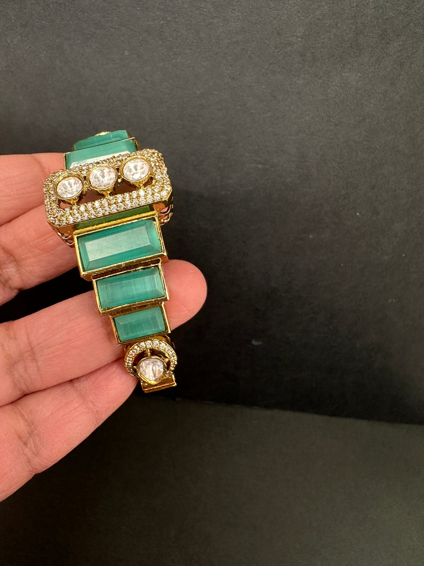 Victorian Moissanite Color Openable Kada Bracelet - MintGreen