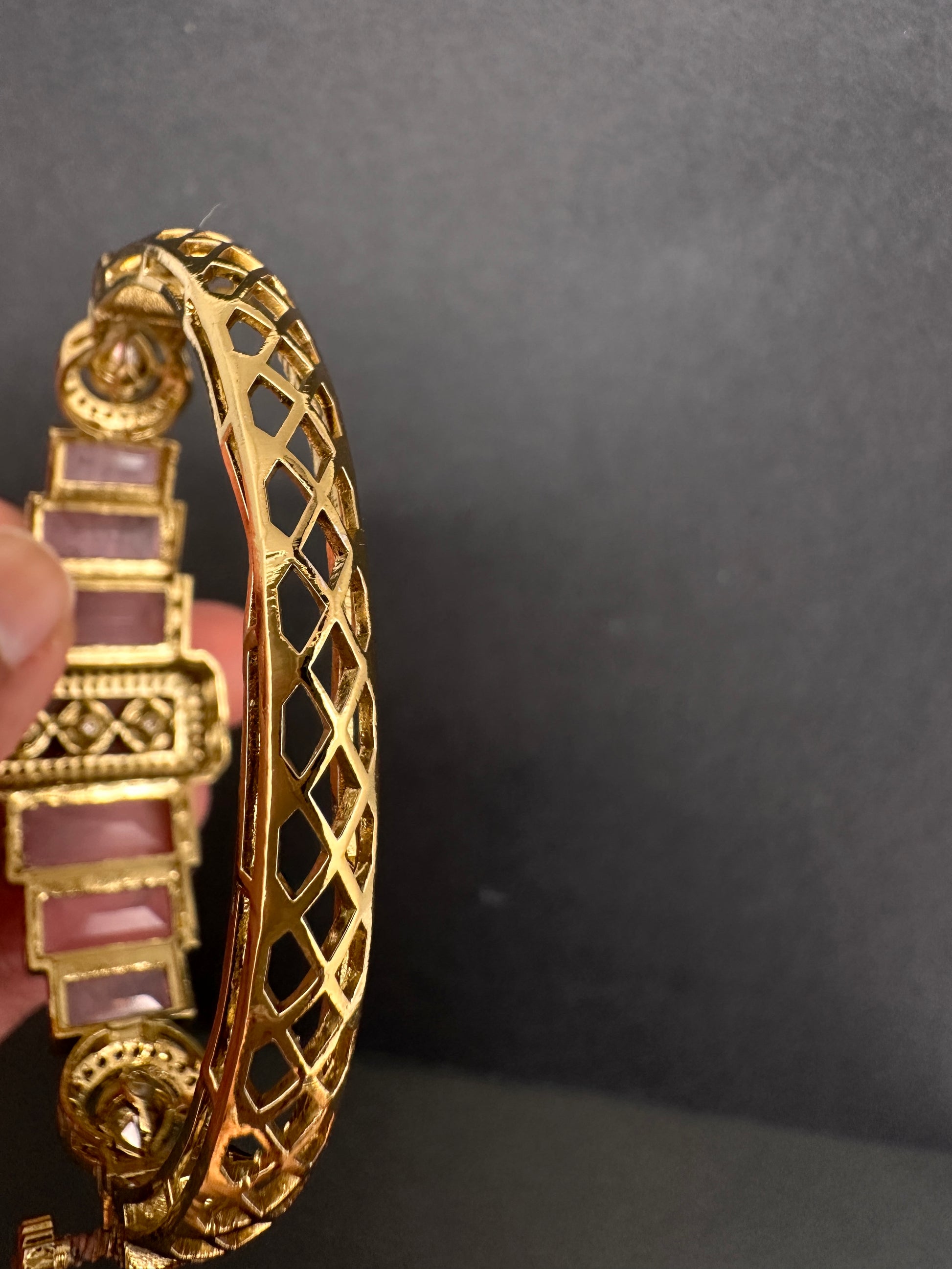 Victorian Moissanite Color Openable Kada Bracelet - Pink